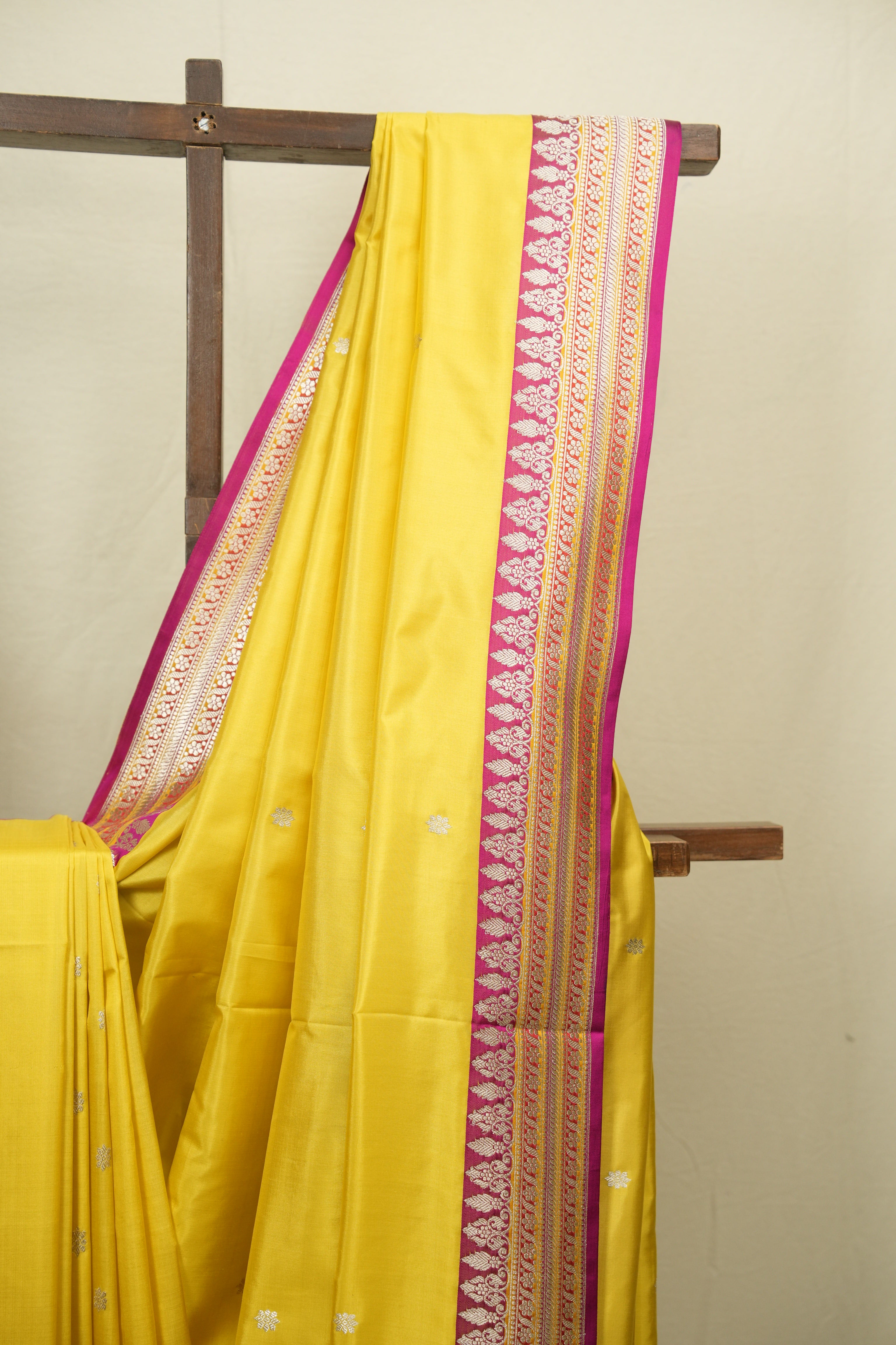 Lemon Yellow Banarasi Silk Saree - SRLYBSS948