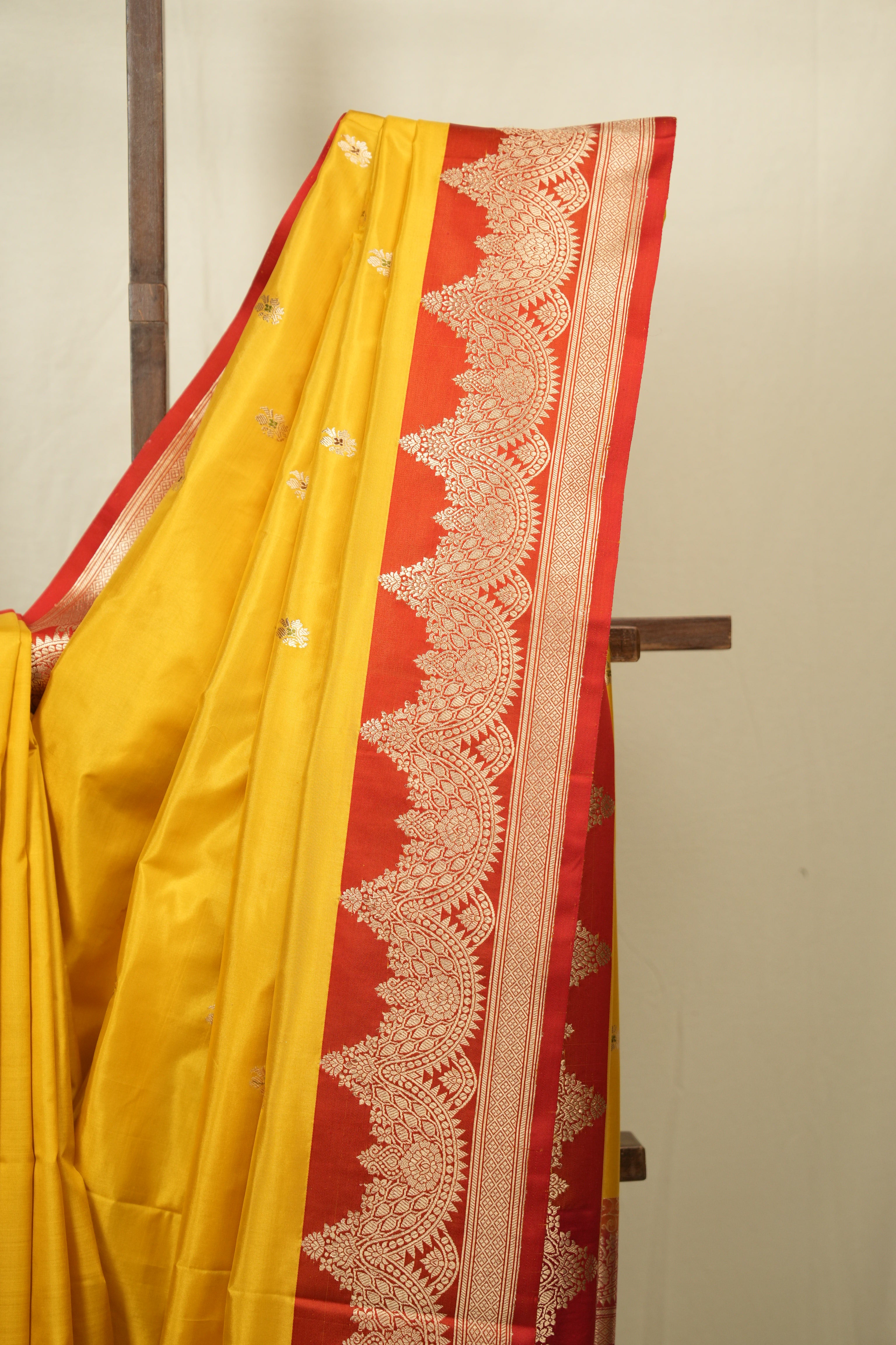 Yellow Banarasi Silk Saree - SRYBSS945