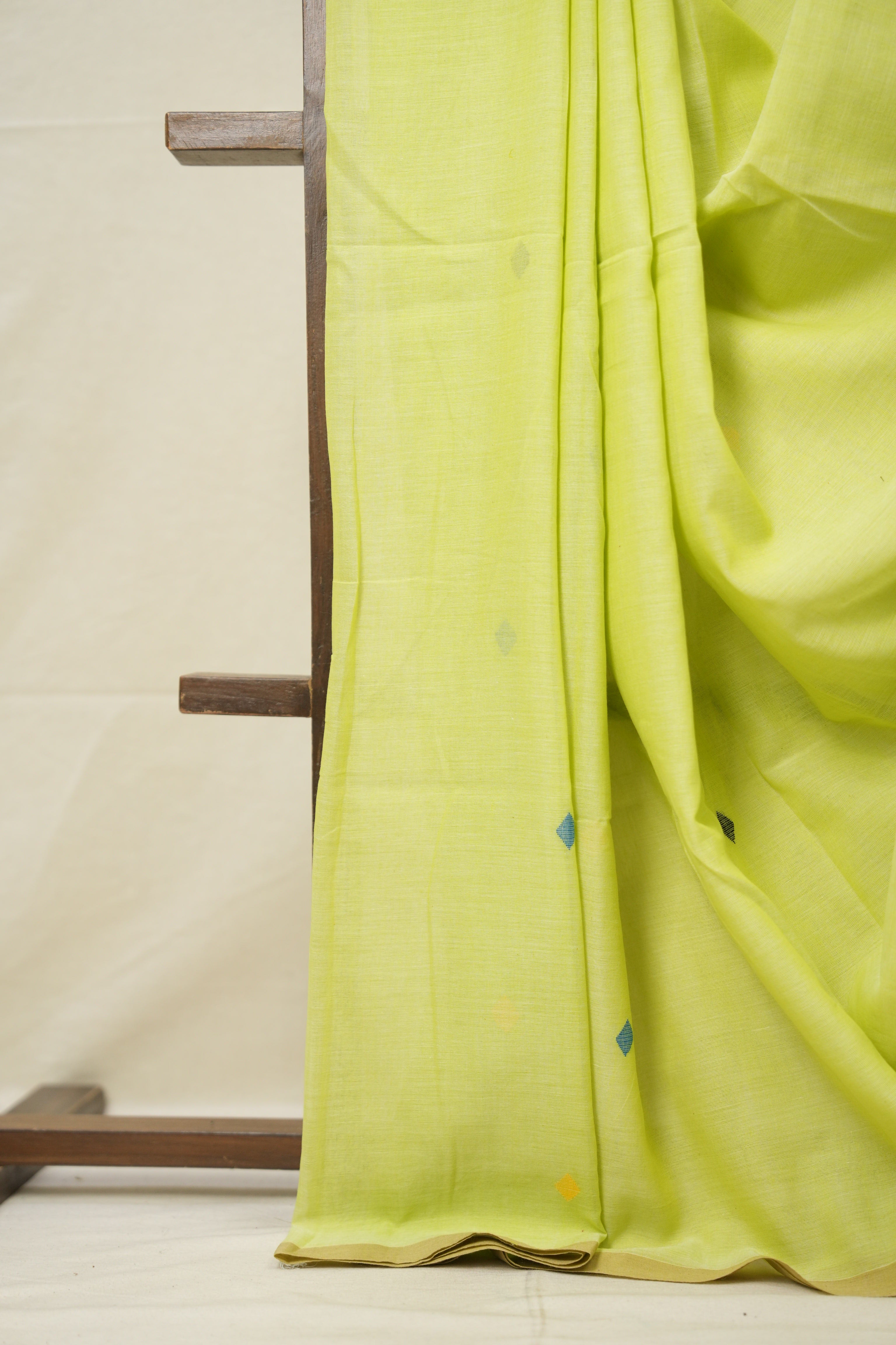 Parrot Green Mul Cotton Jamdani Saree-SRPGMCJS177