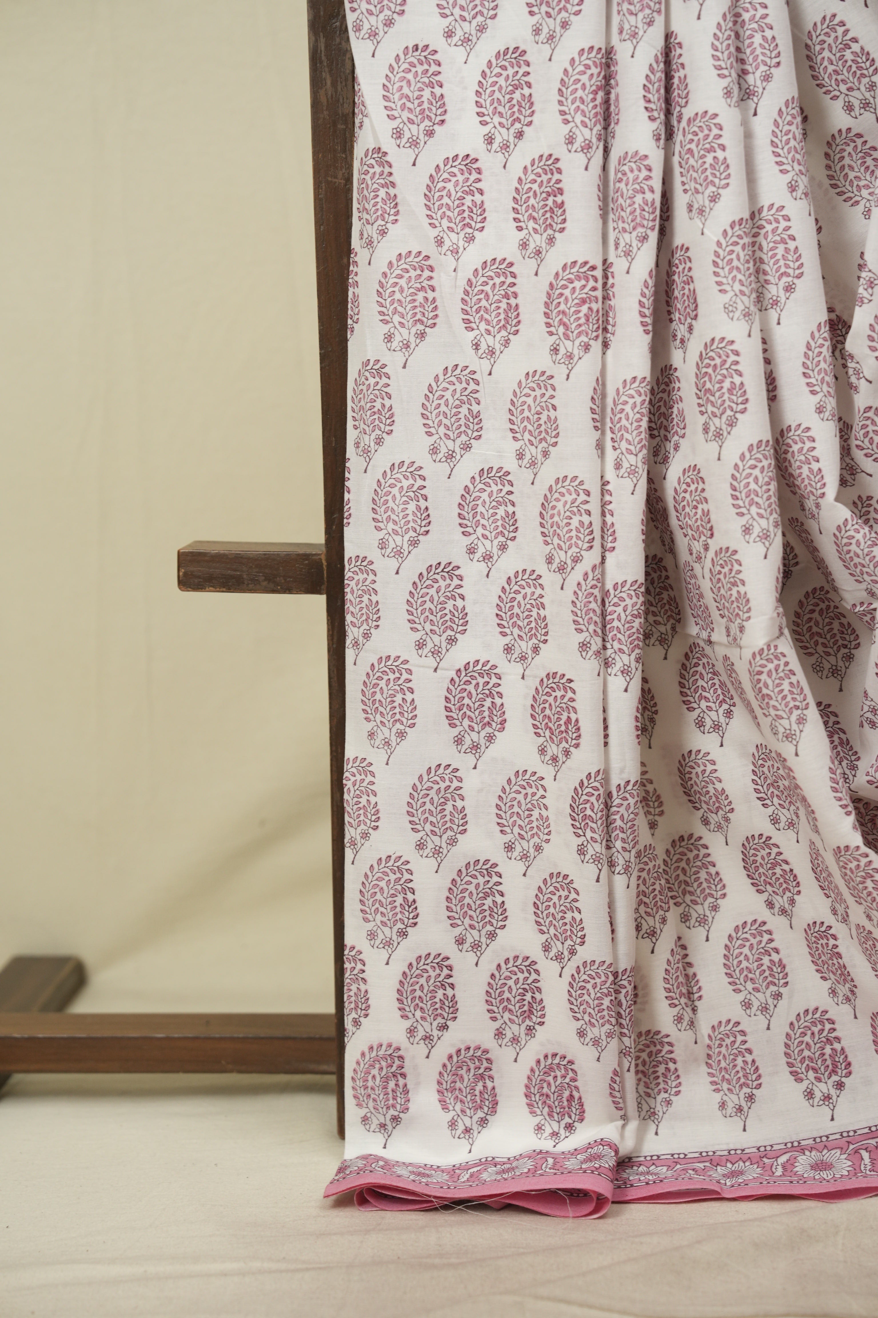 White HBP Cotton Saree - SRWCS3653