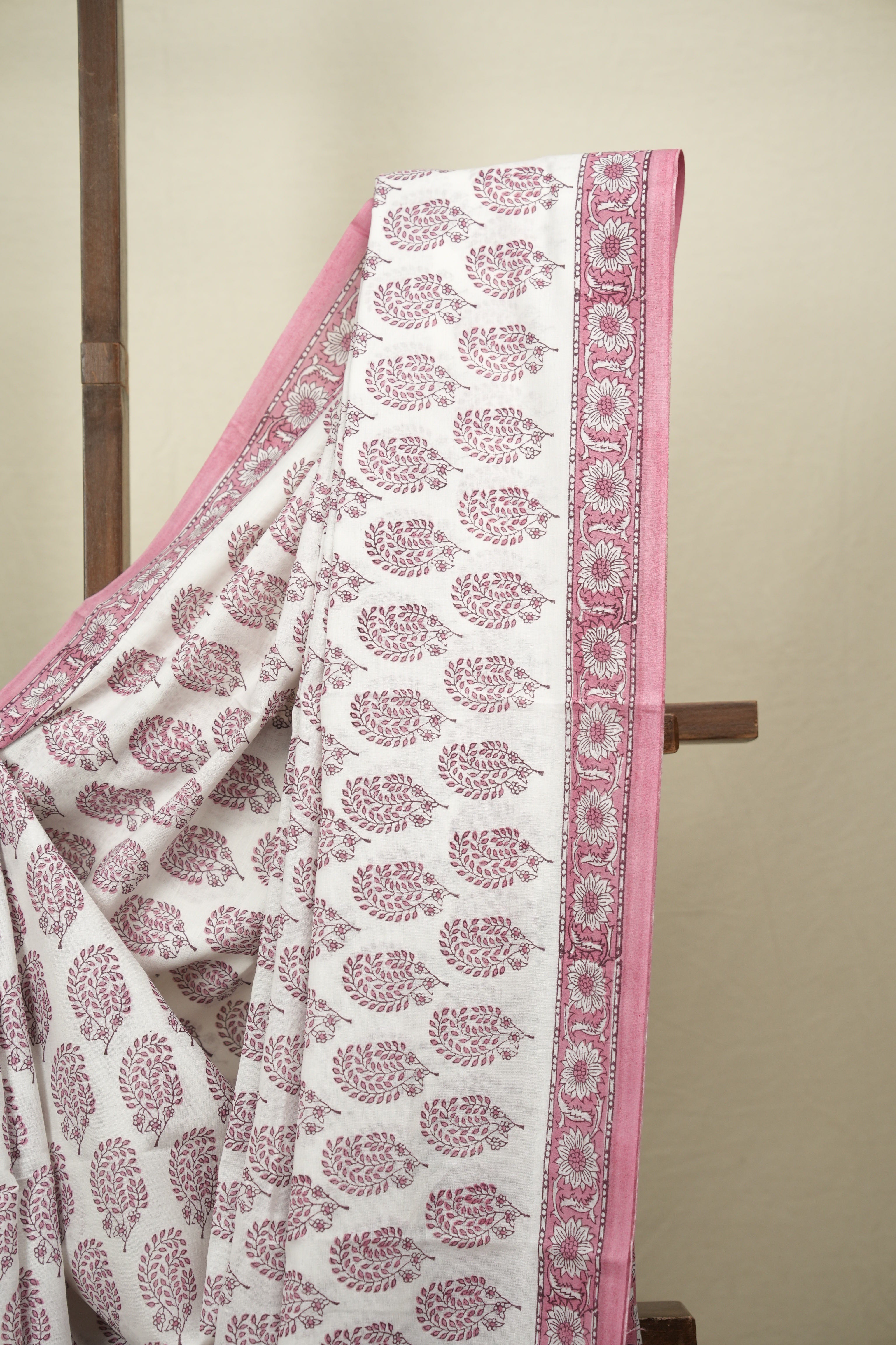 White HBP Cotton Saree - SRWCS3653