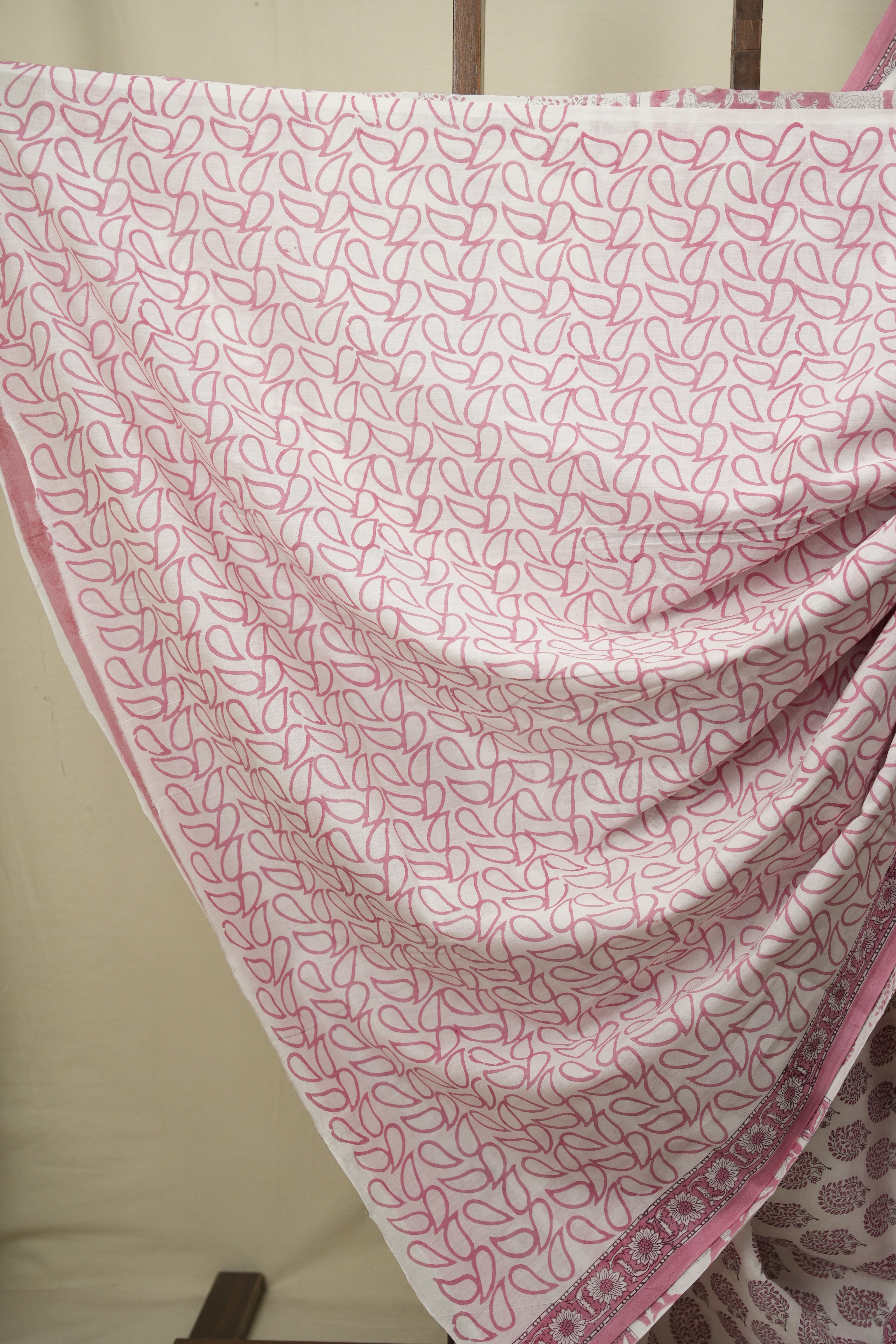 White HBP Cotton Saree - SRWCS3653