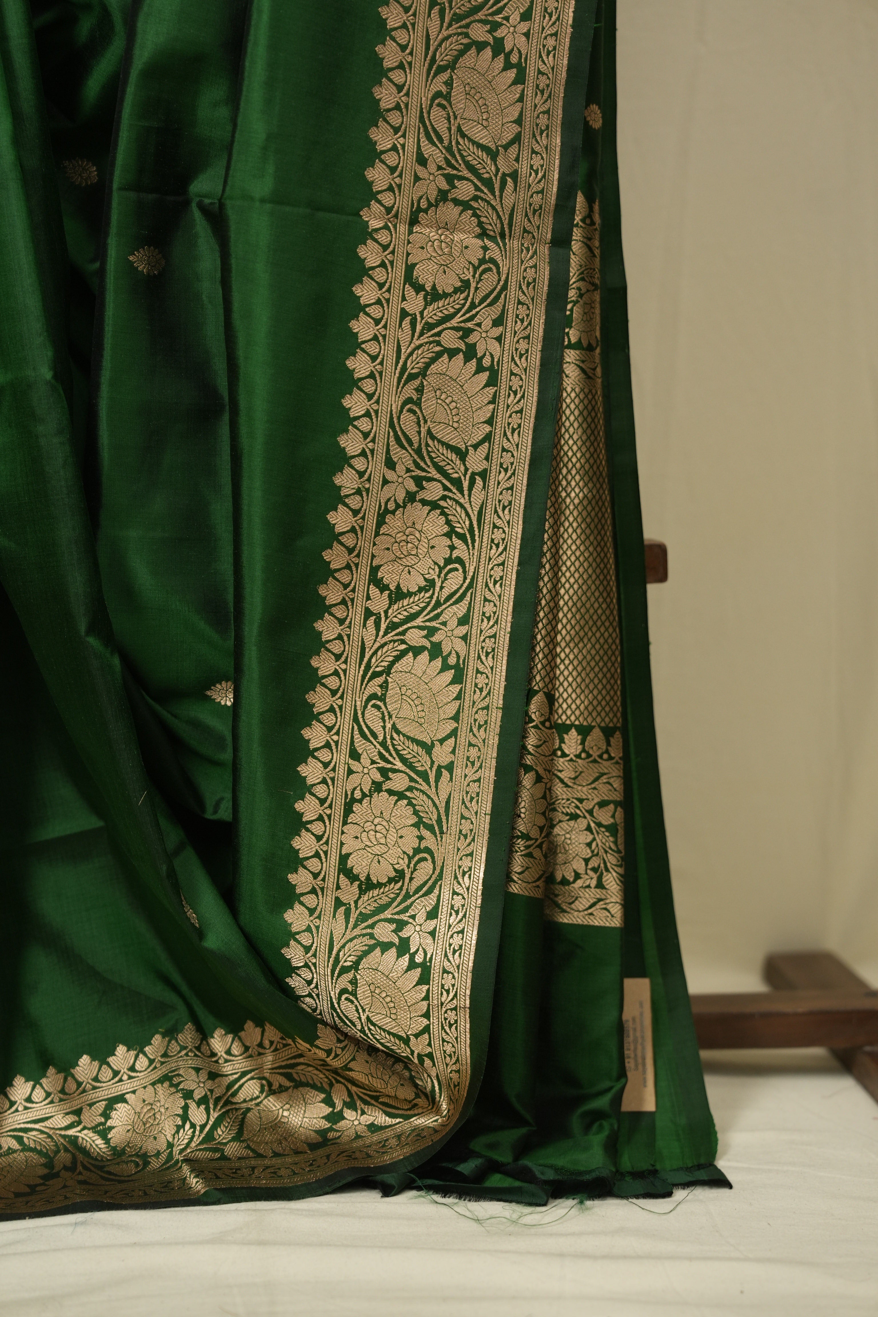 Green Banarasi Silk Saree - SRGBSS939