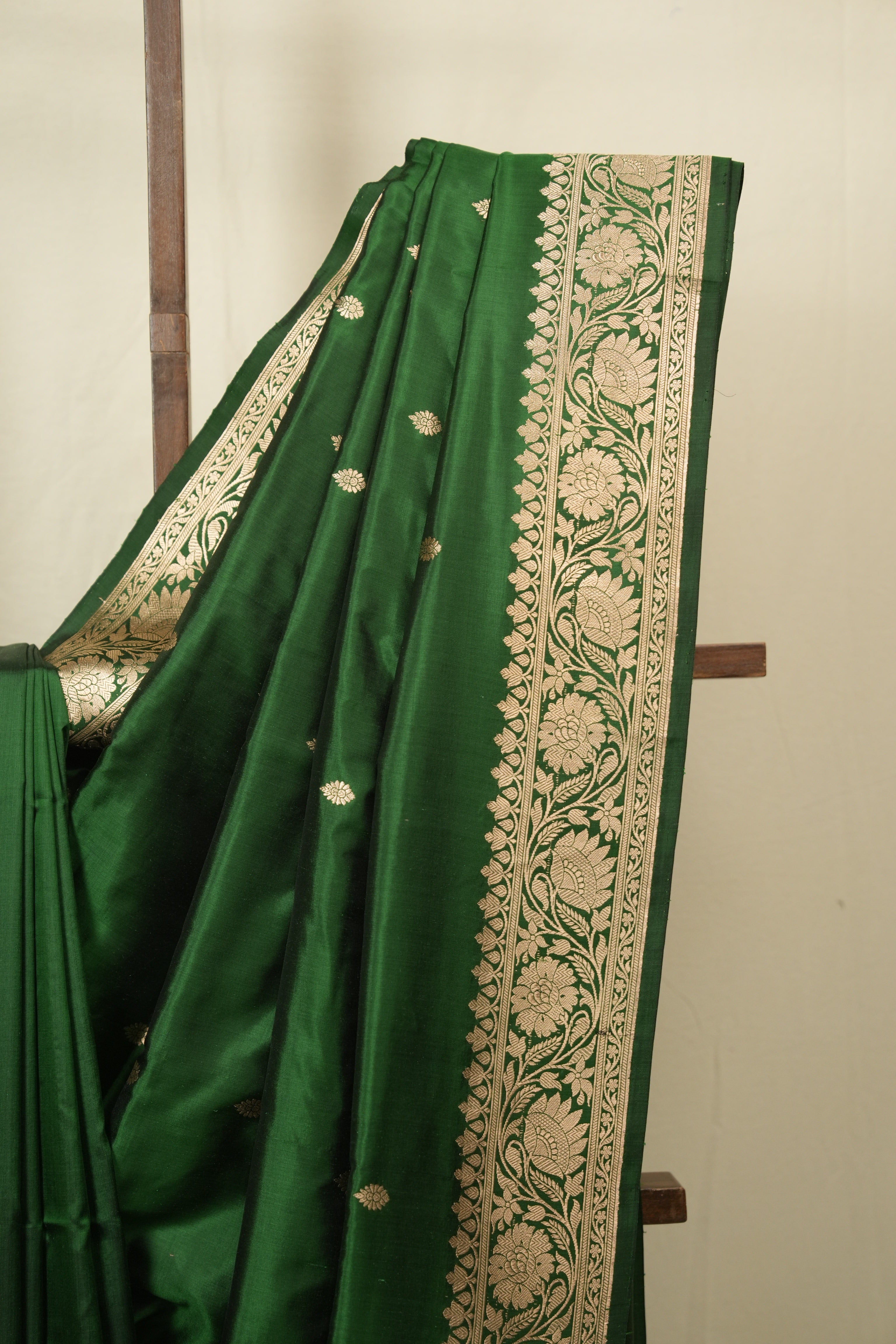 Green Banarasi Silk Saree - SRGBSS939