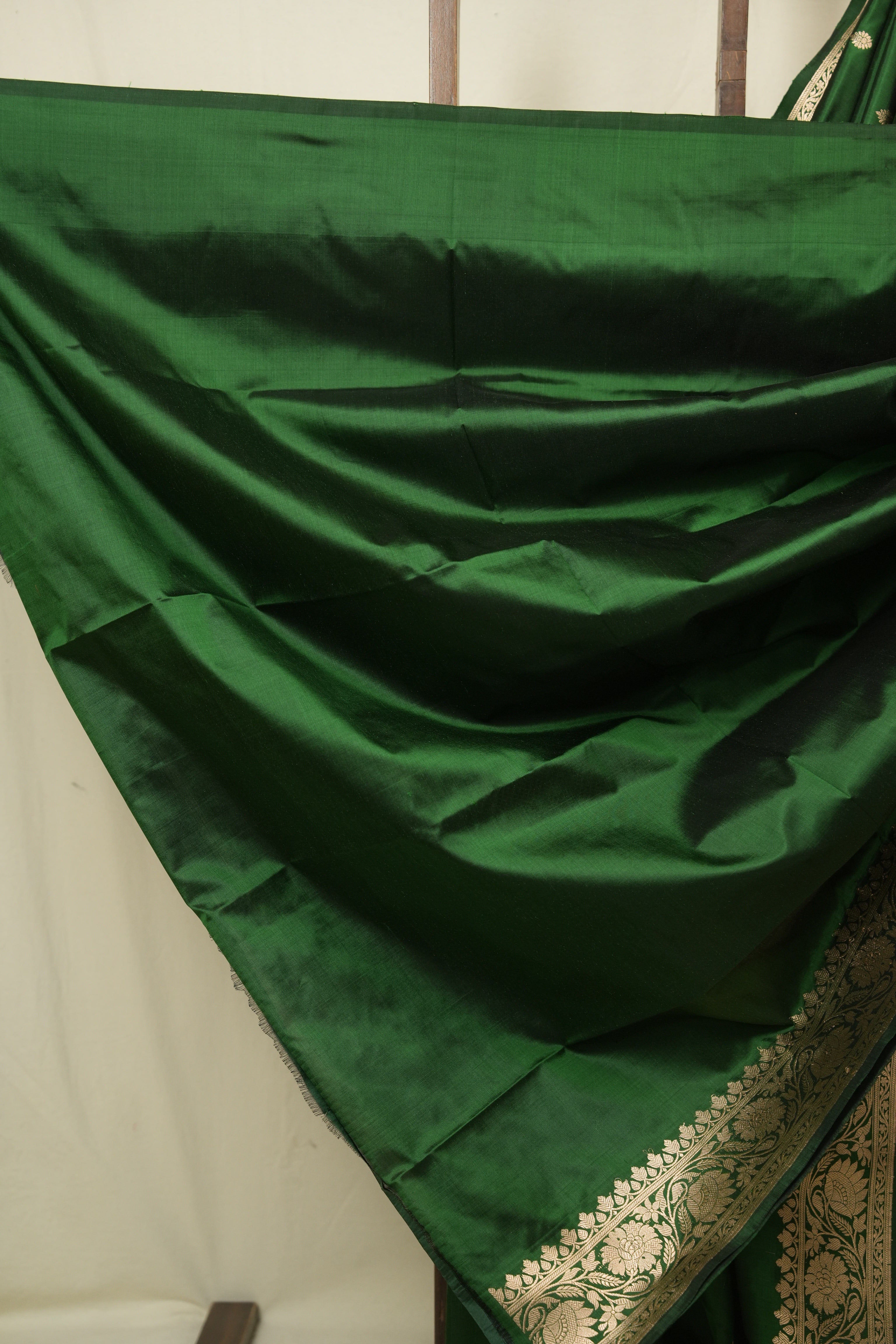 Green Banarasi Silk Saree - SRGBSS939