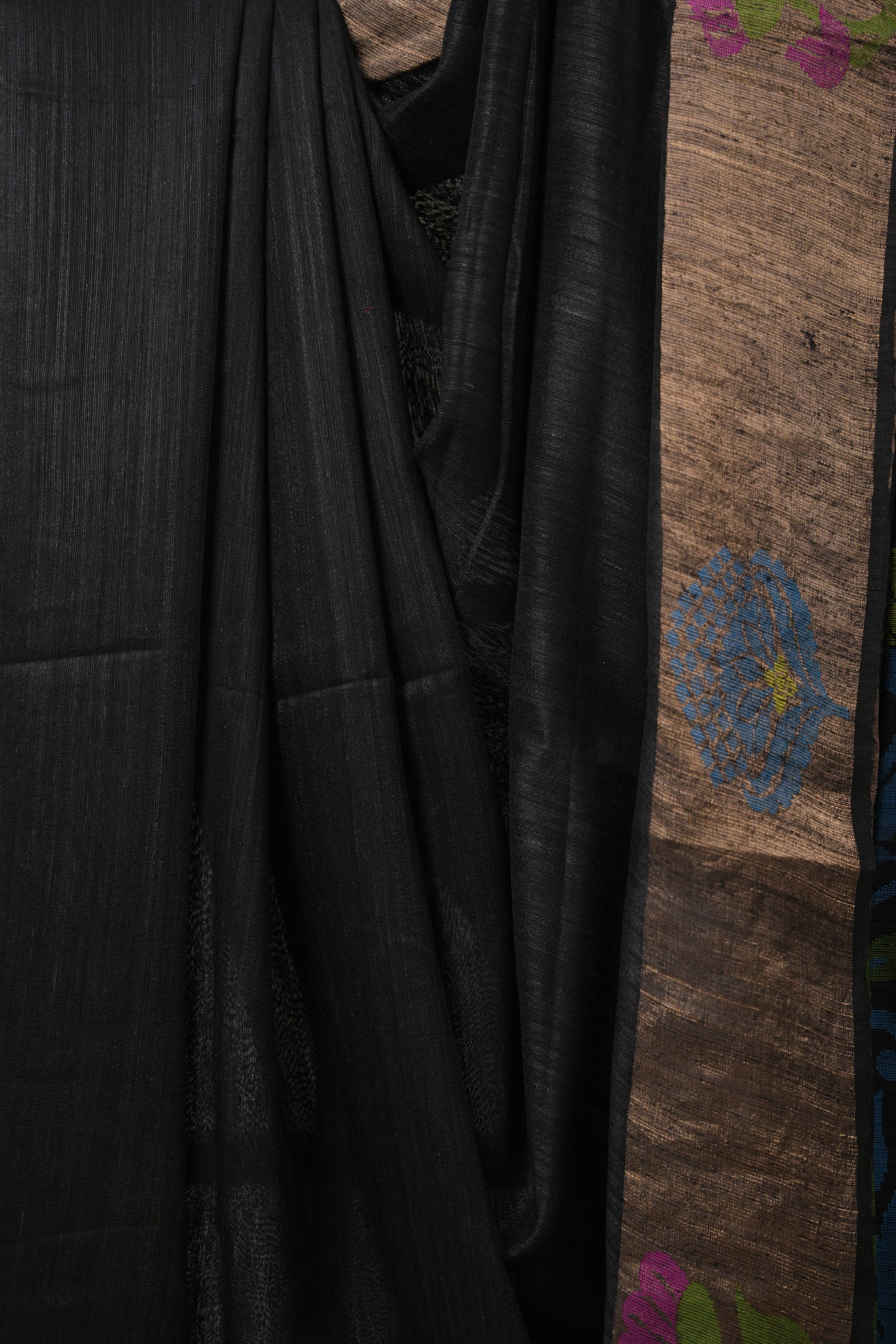 Black Matka Silk Jamdani Saree - SRBMSJS98