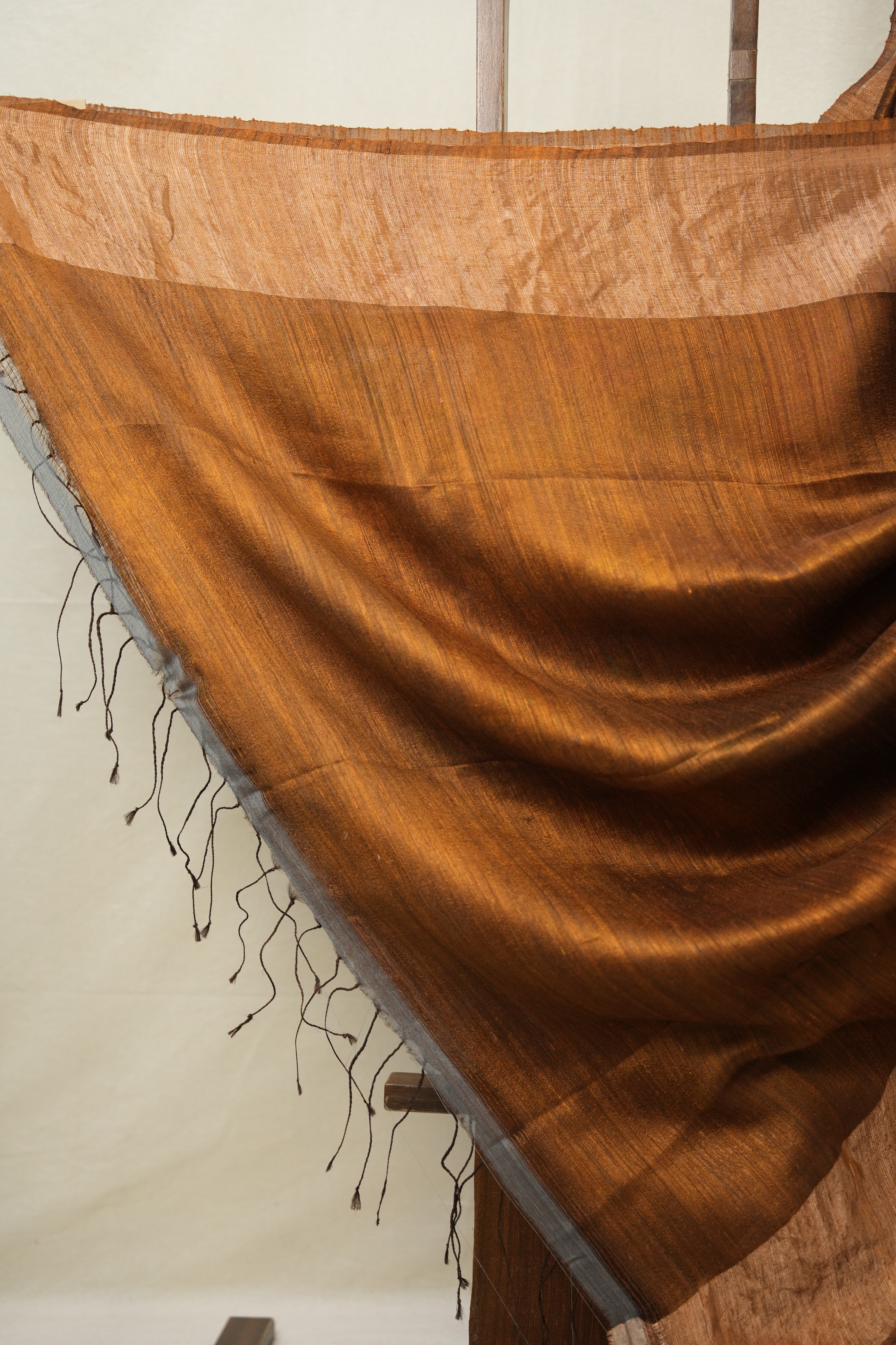 Rusty Brown Matka Silk Jamdani Saree - SRRBMSJS96