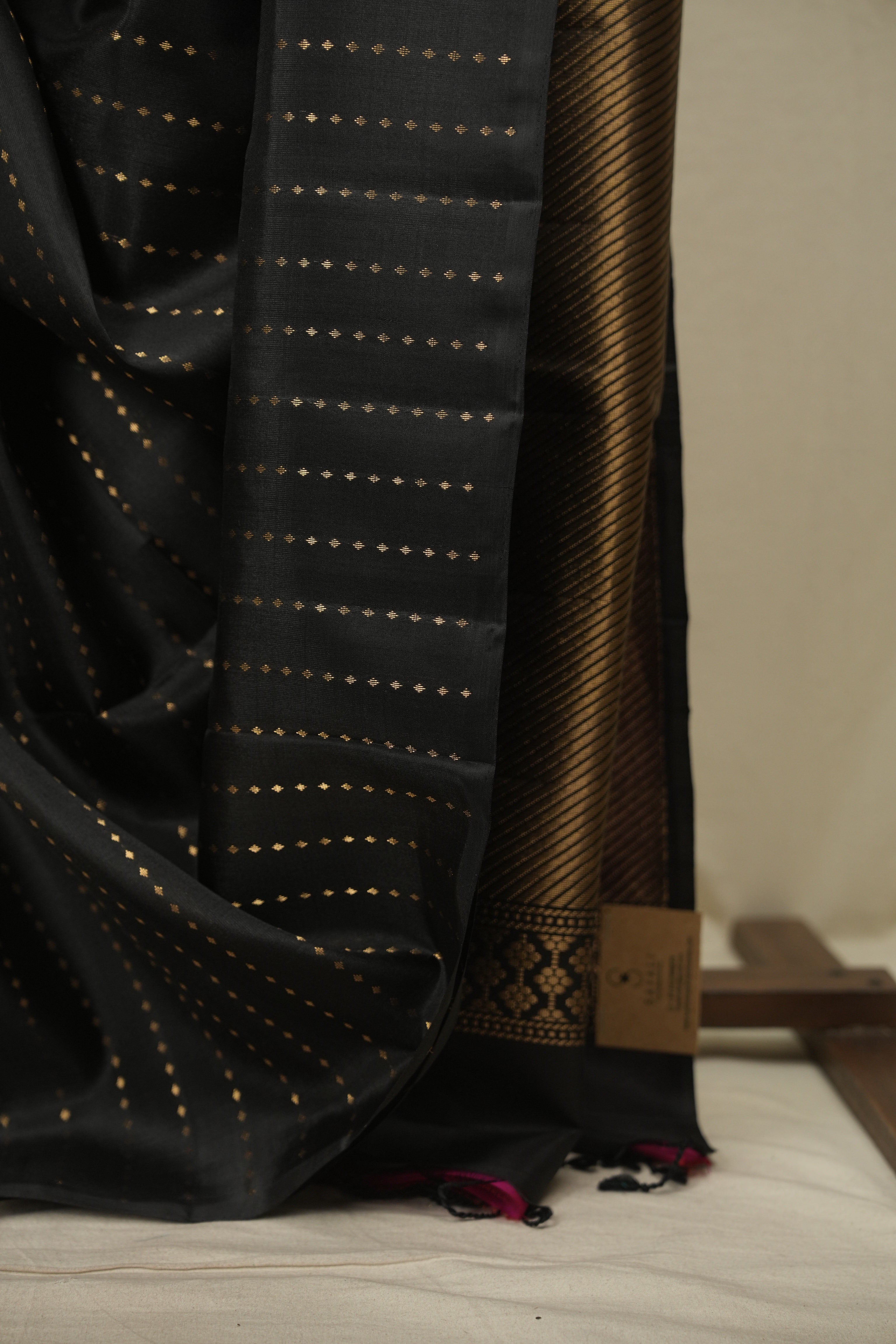 Black Soft Silk Saree - SRBSSS480
