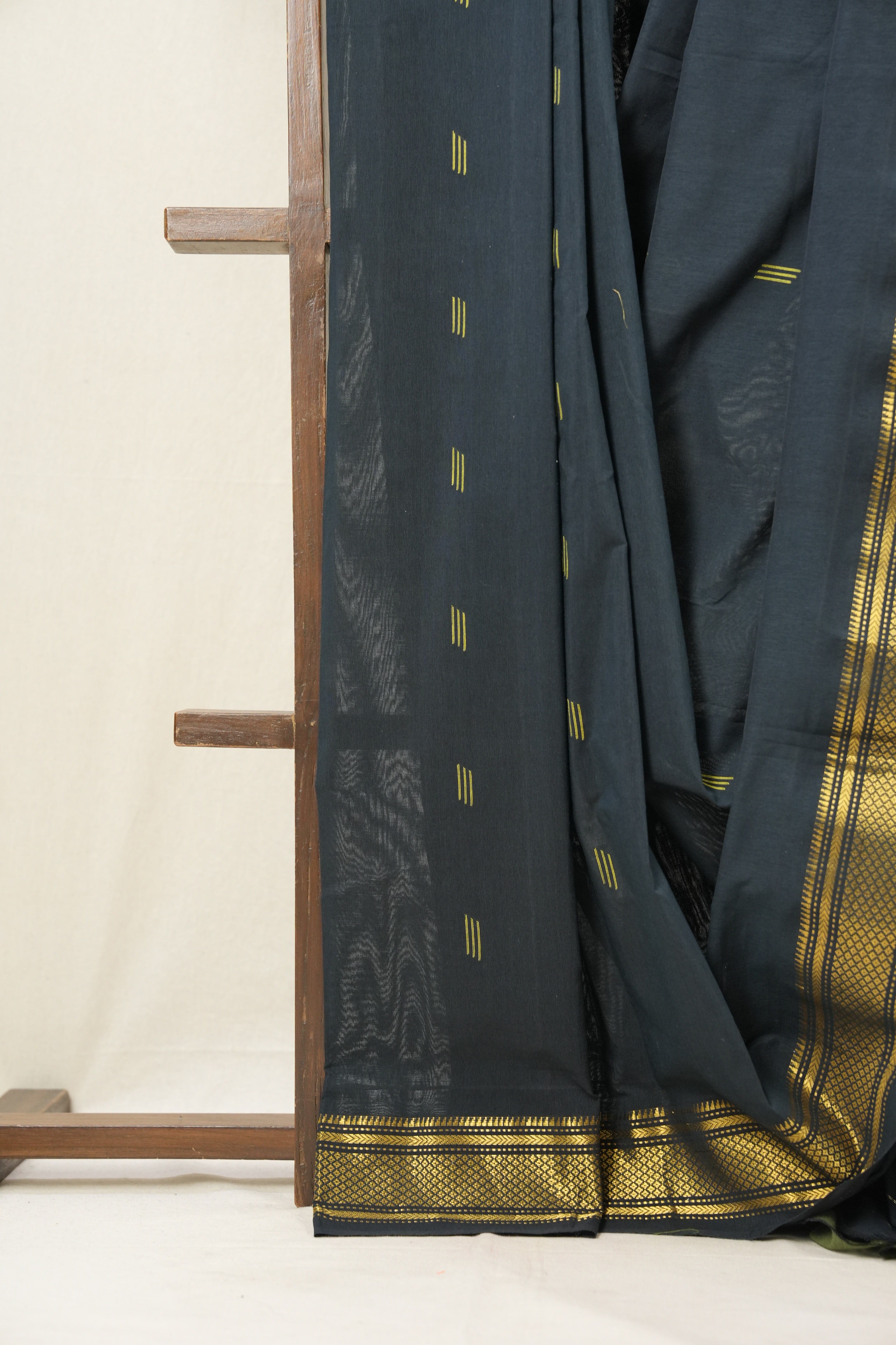 Bottle Green Cotton Paithani Saree - SRBGCPS577