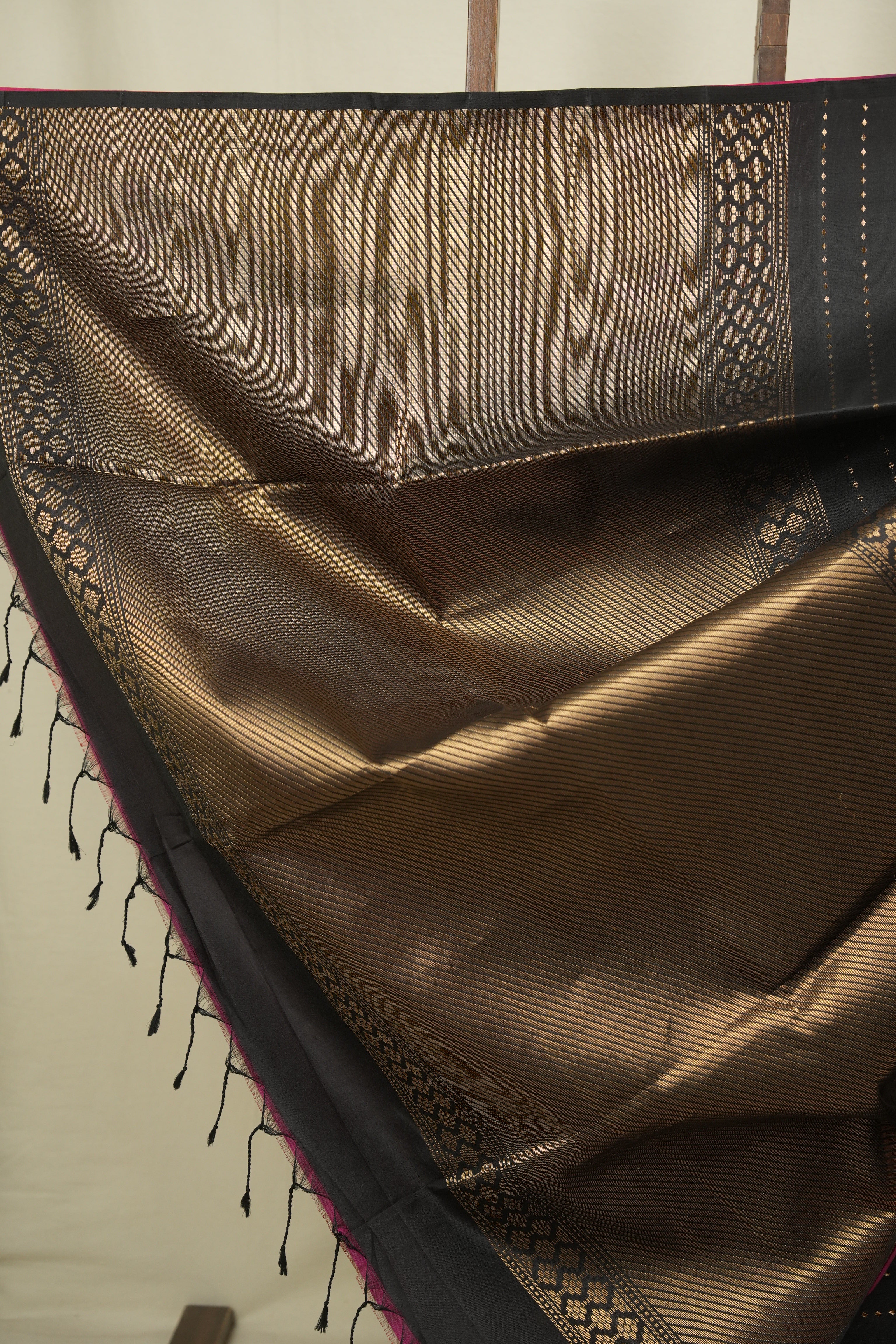 Black Soft Silk Saree - SRBSSS480