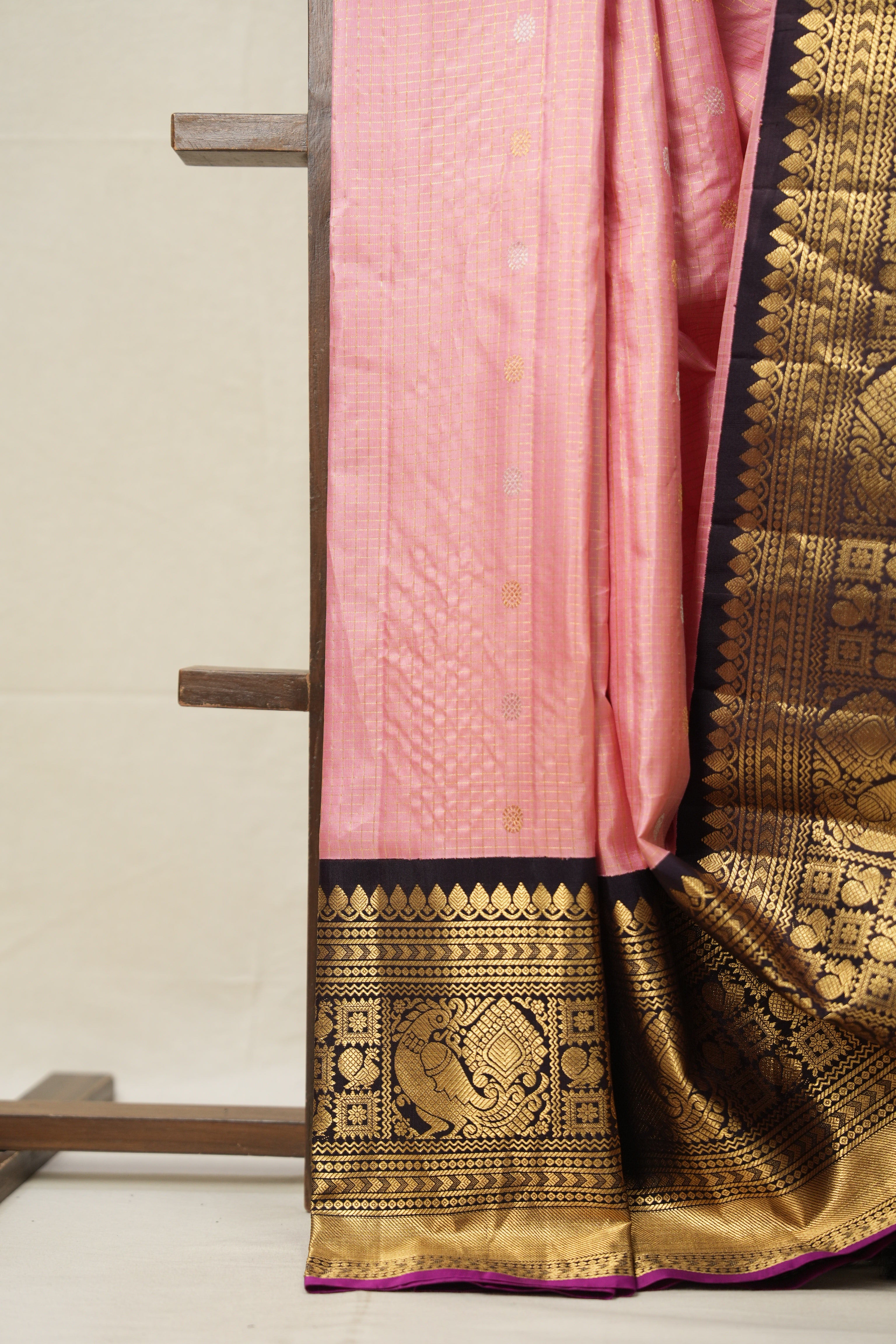 Marshmallow Pink Gadwal Silk Saree - SRMPGSS595