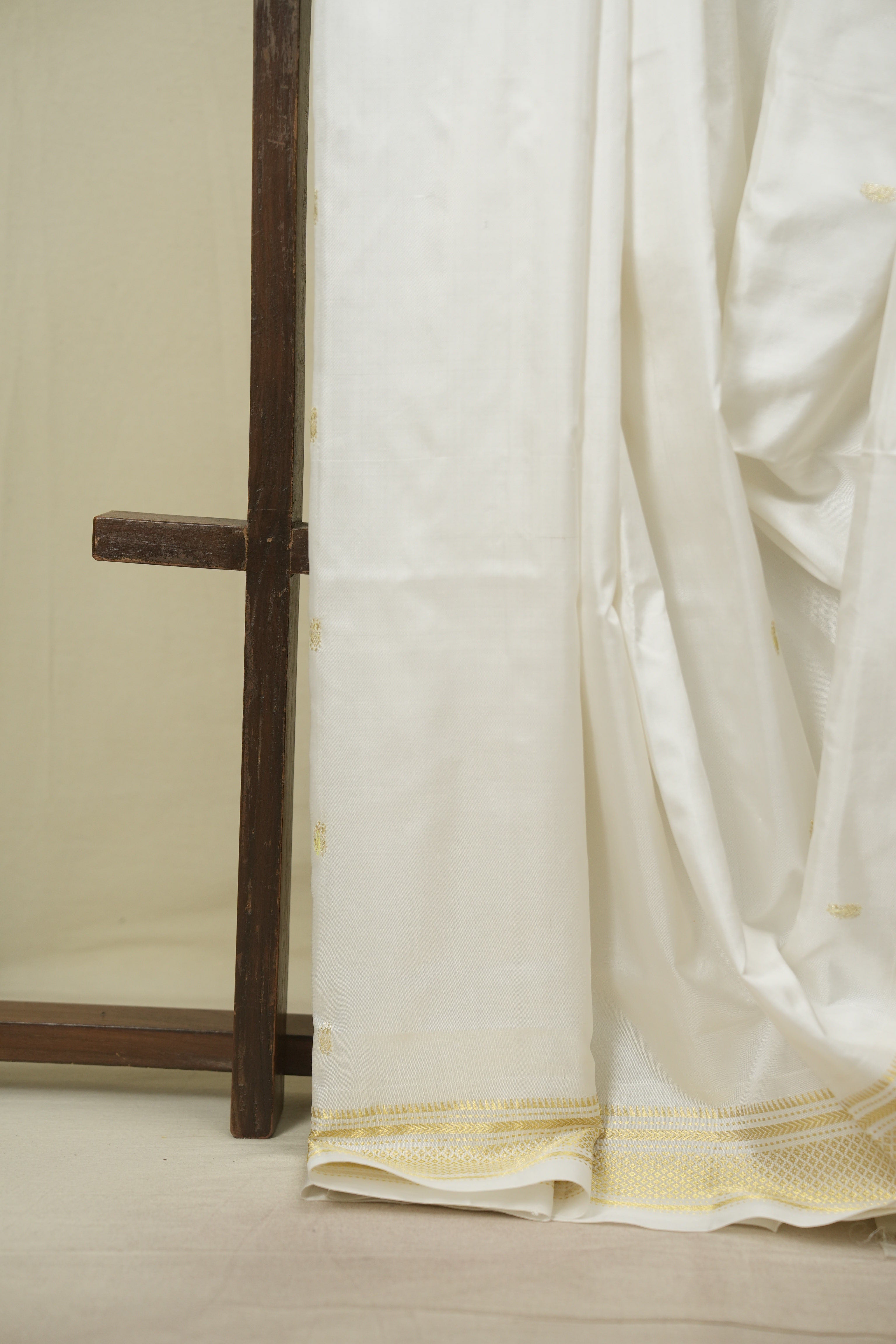 White Silk Paithani Saree - SRWSPS829