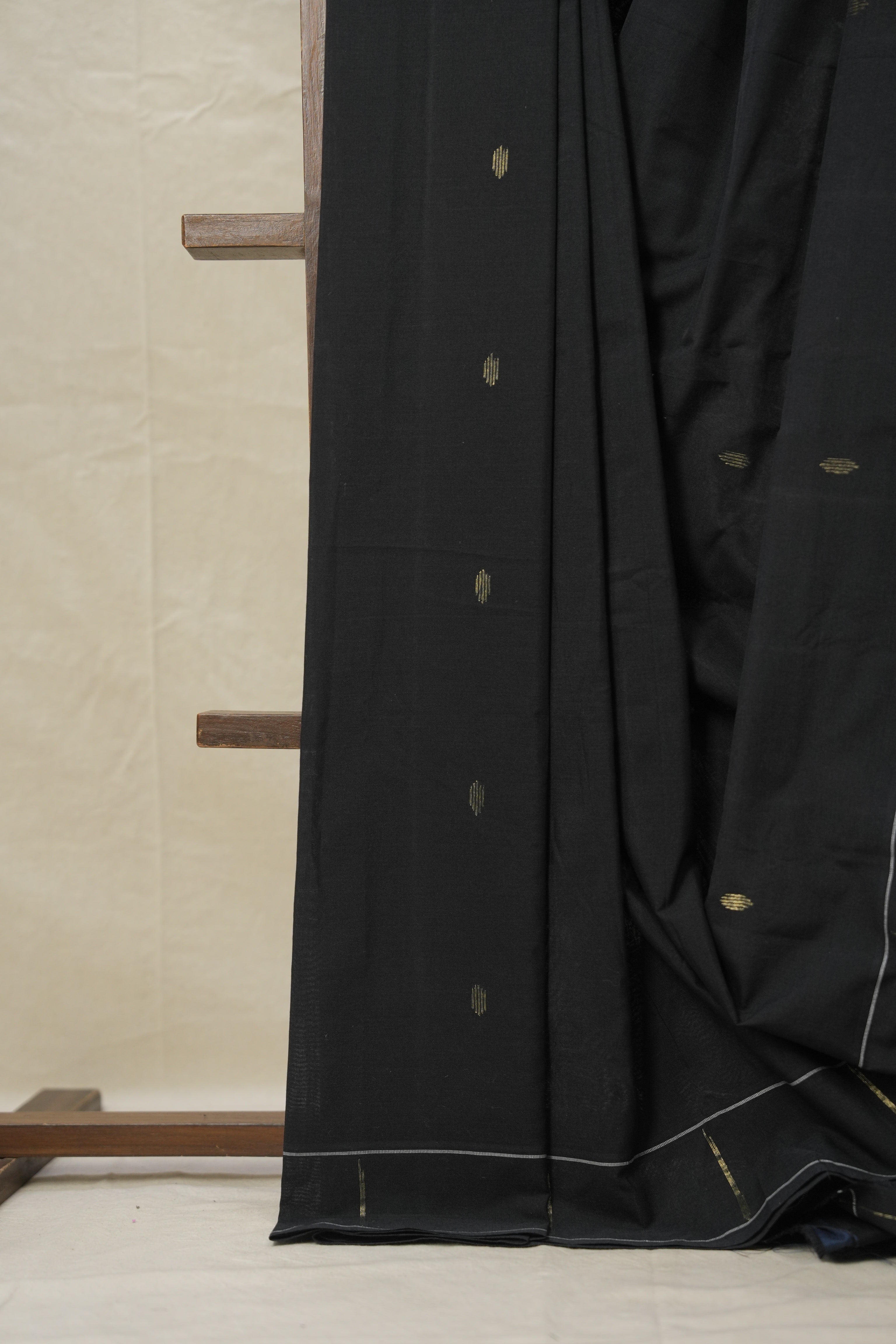 Black Cotton Paithani Saree - SRBCPS679