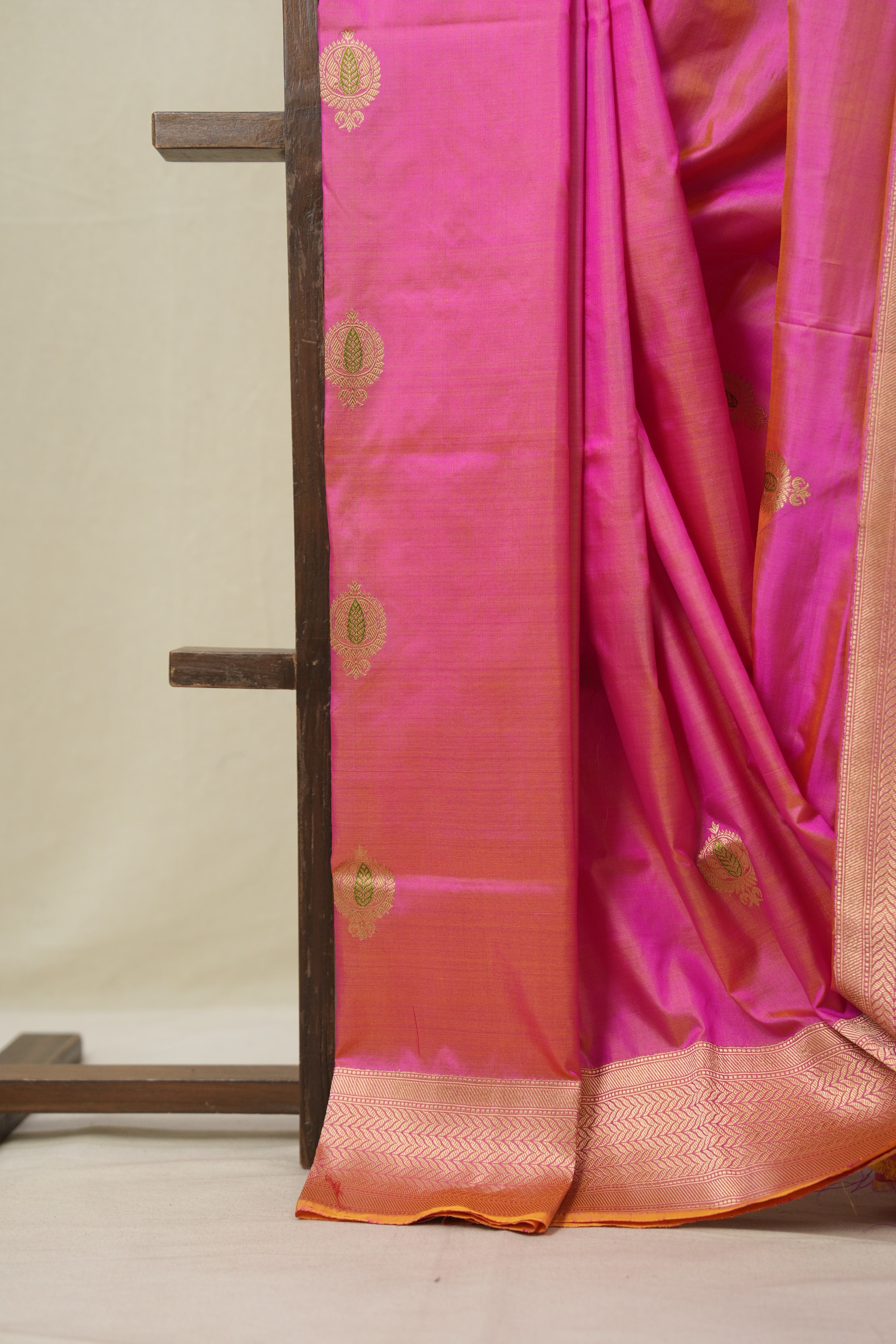 Pink Banarasi Silk Saree - SRPBSS882