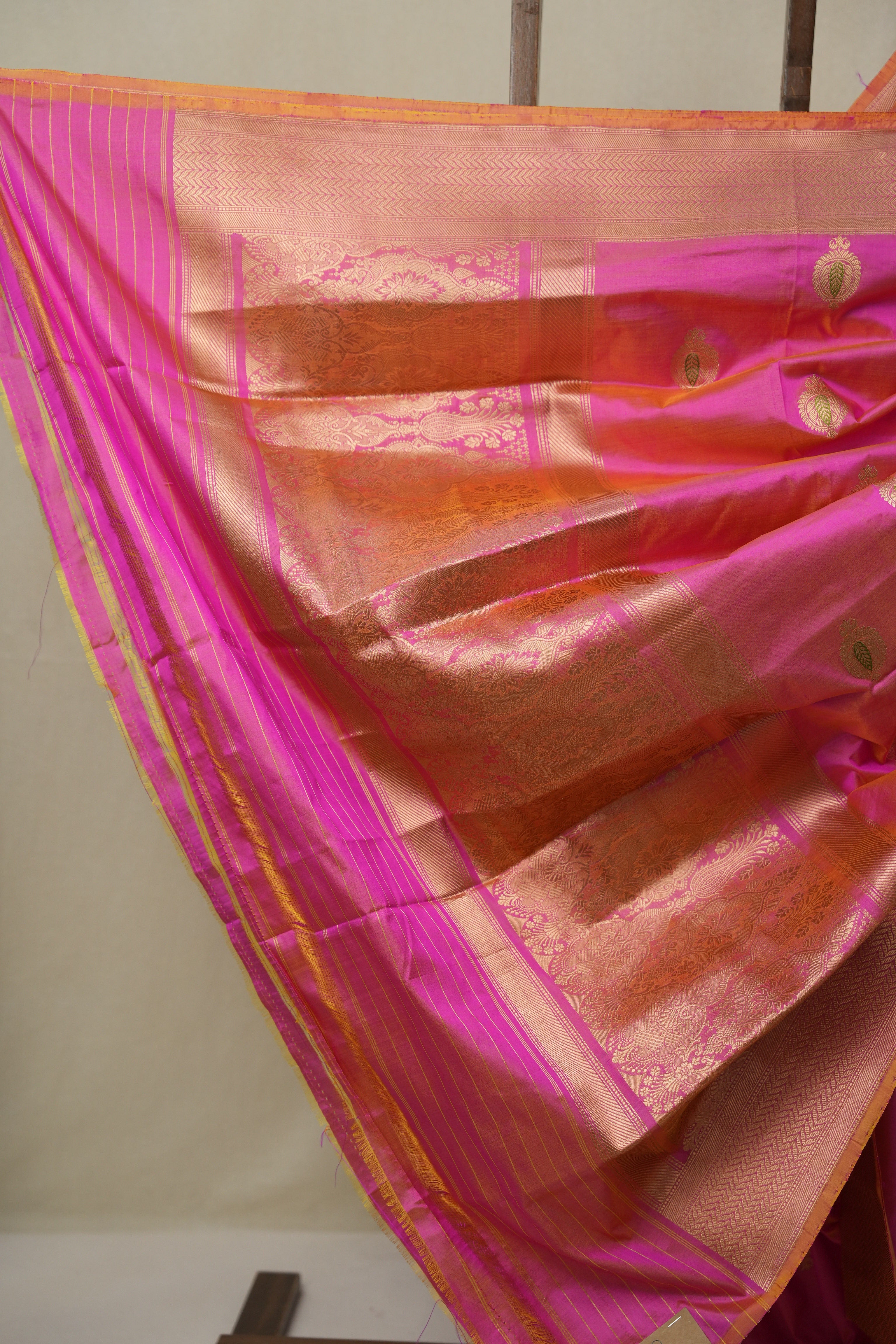 Pink Banarasi Silk Saree - SRPBSS882