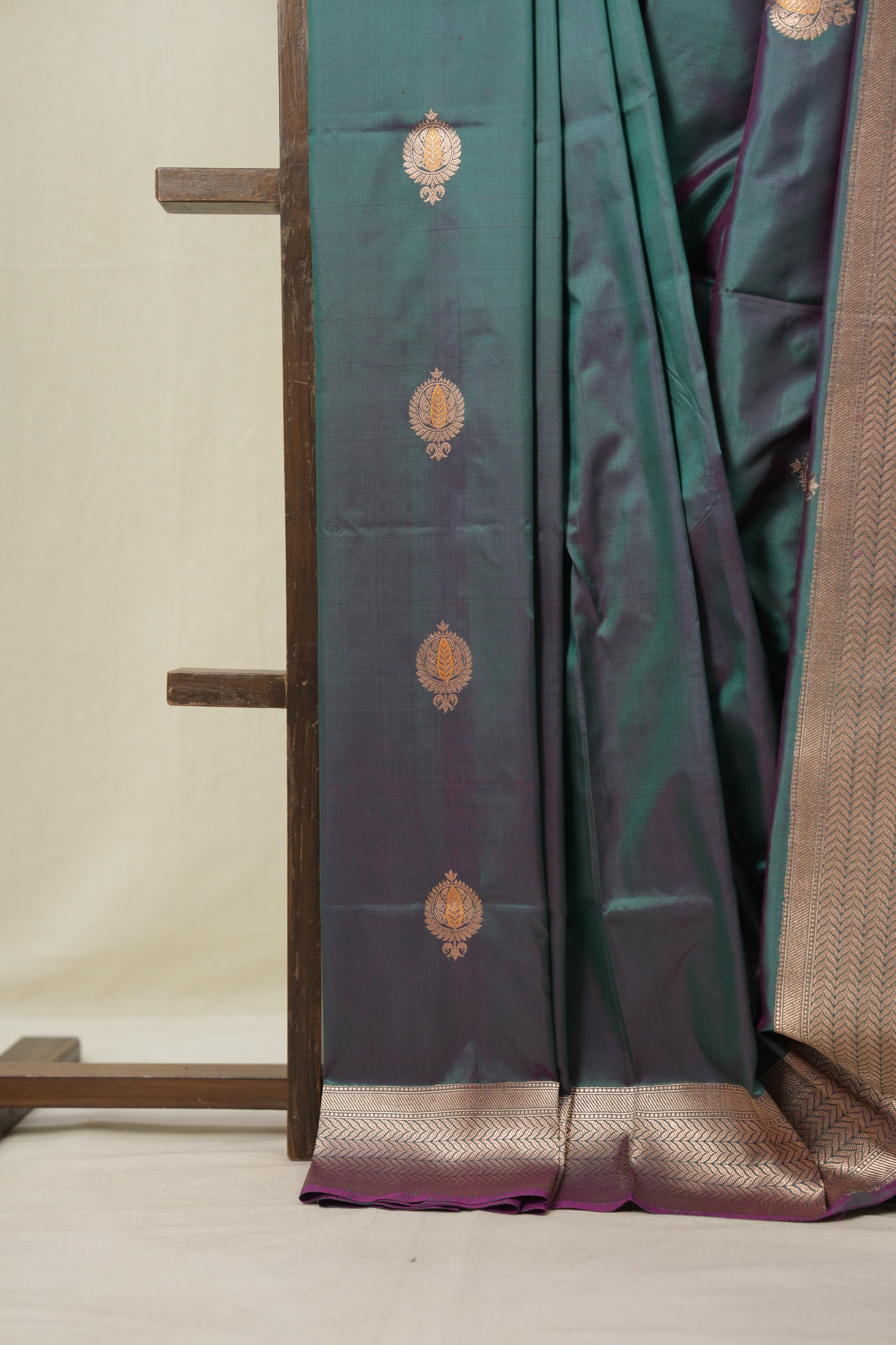 Two Tone Teal Green Banarasi Silk Saree - SRTTTGBSS883