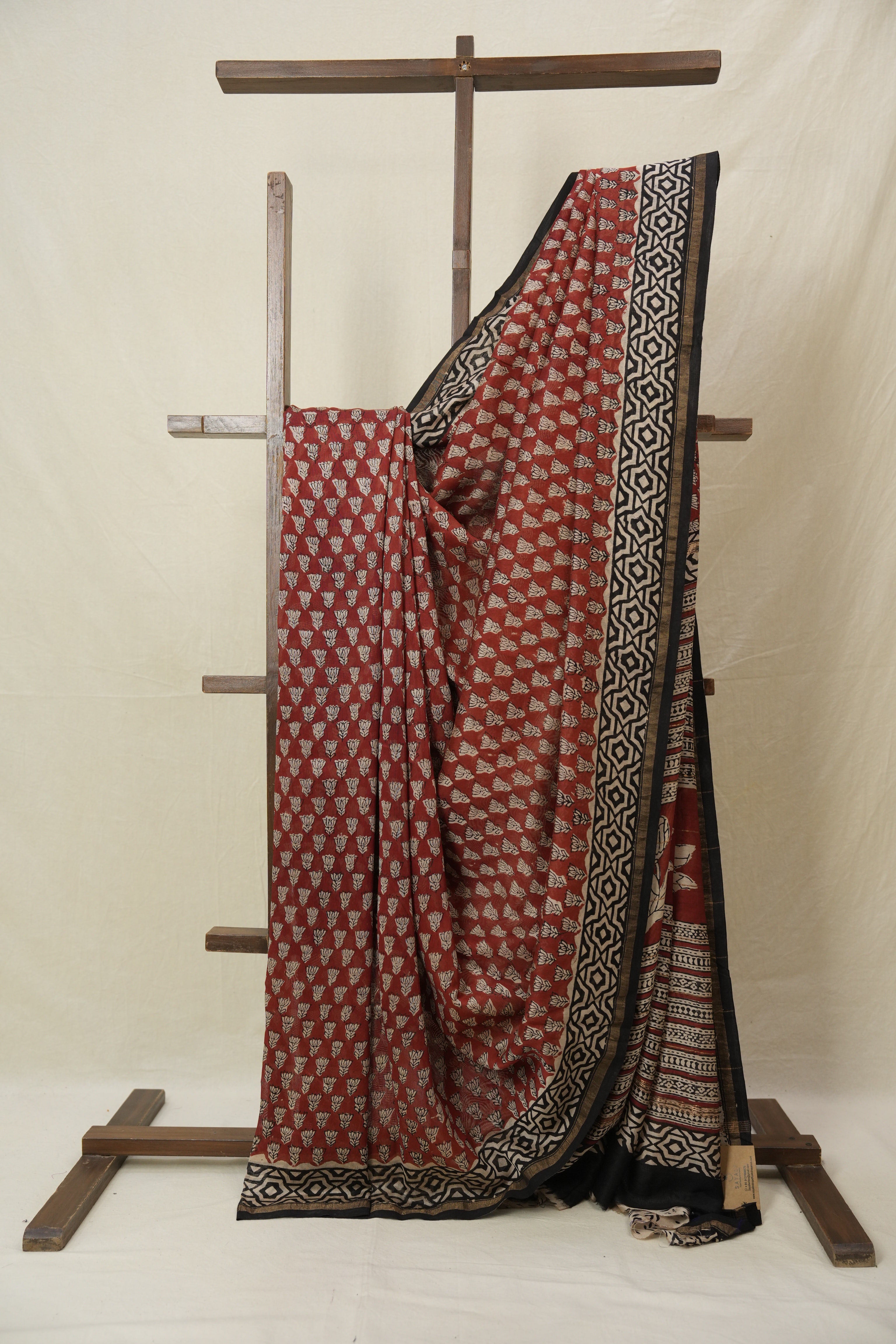Maroon HBP Cotton Silk Saree With Chanderi Border - SRMCSS1541