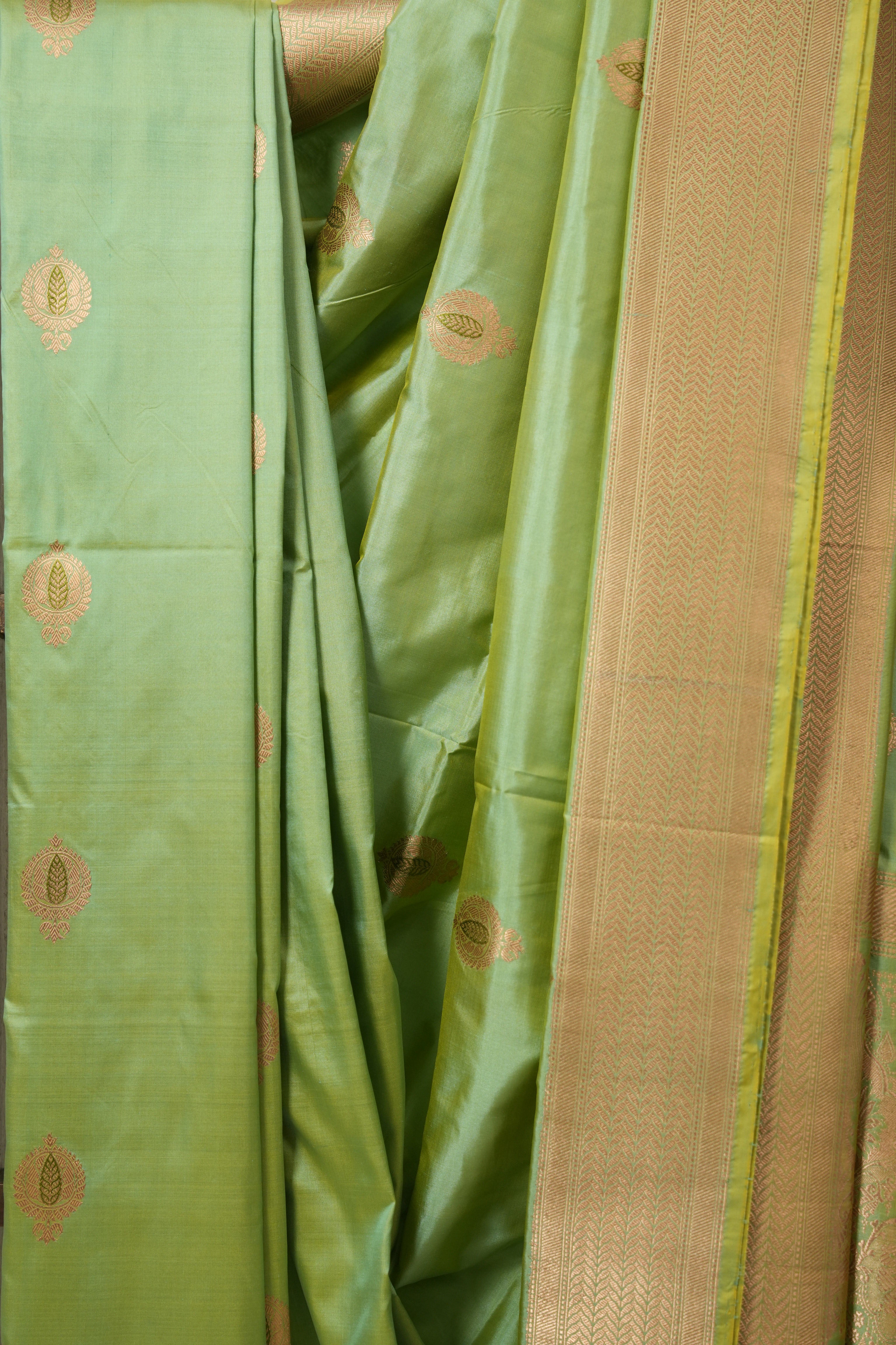 Pista Green Banarasi Silk Saree - SRPGBSS884