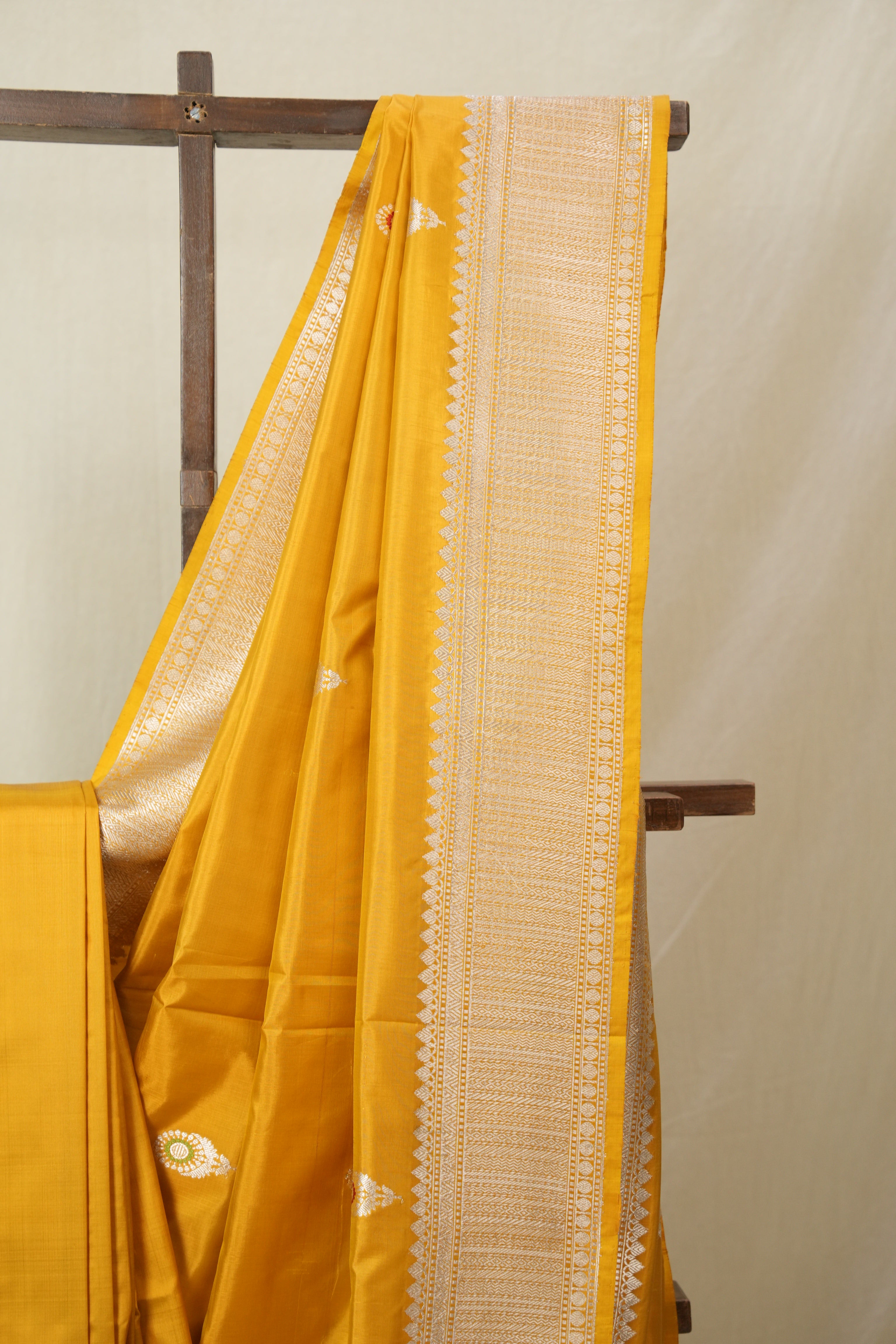 Mustard Yellow Banarasi Silk Saree - SRMYBSS886