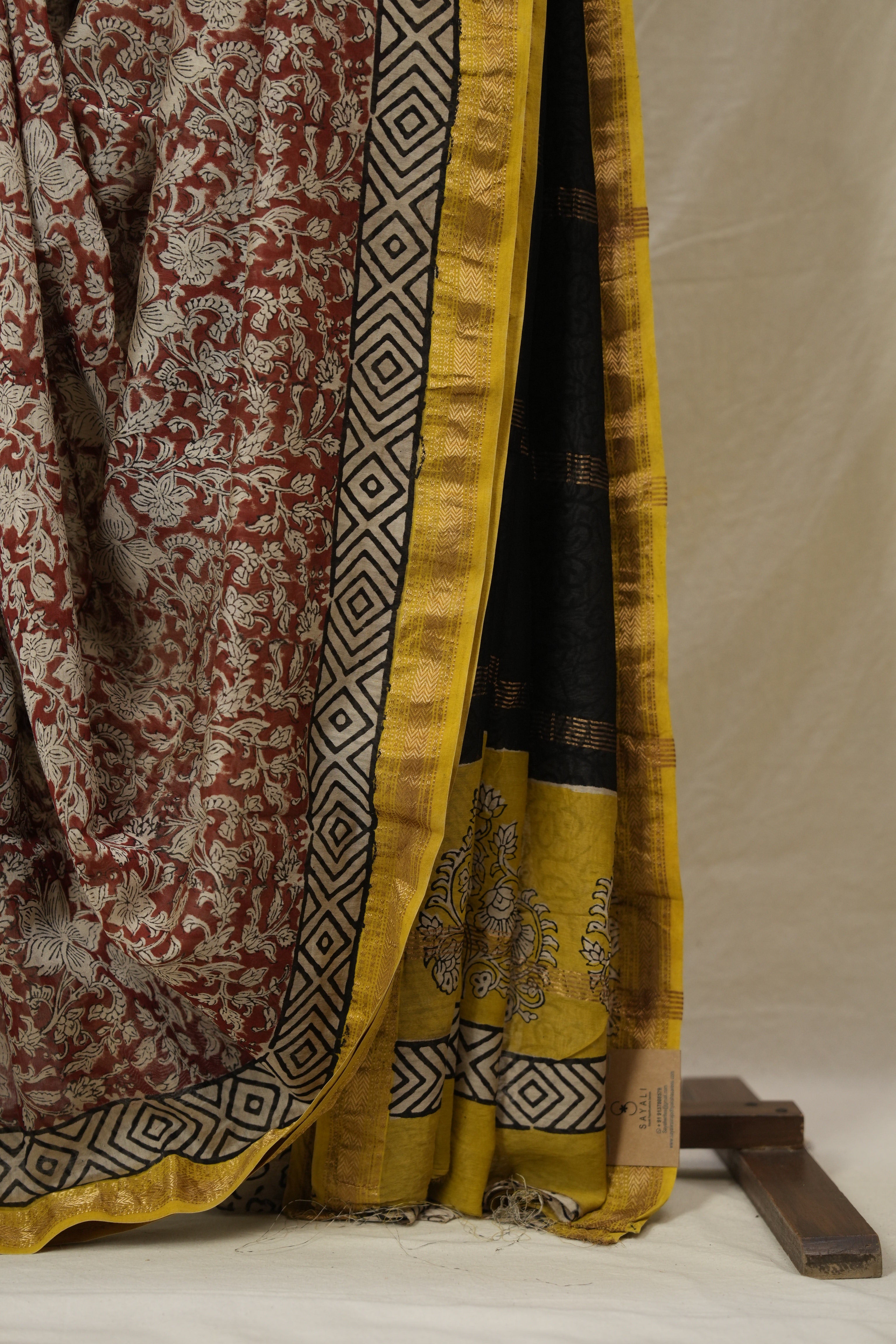 Maroon HBP Cotton Silk Saree With Maheshwari Border - SRMCSS1571
