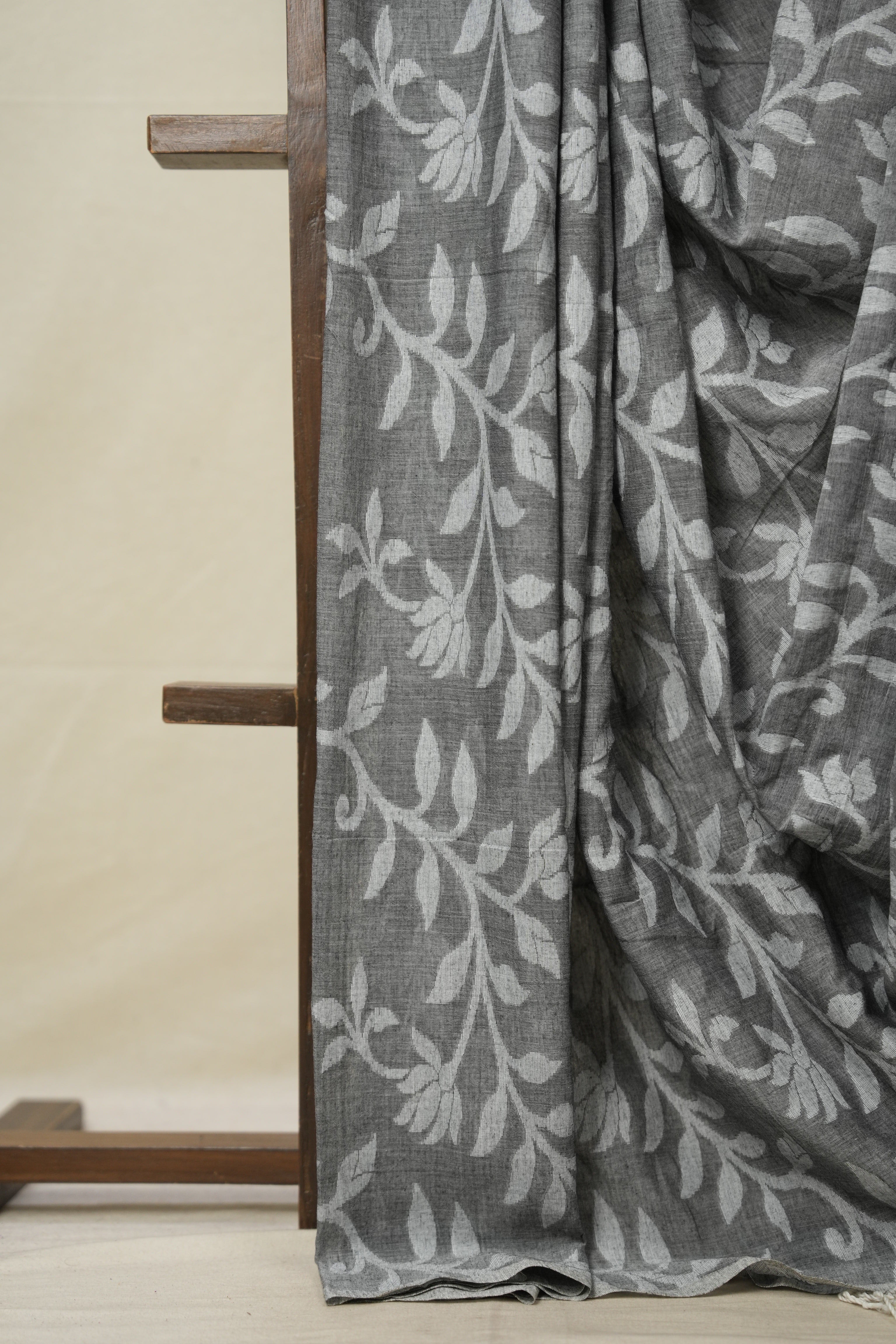 Dark Grey Cotton Jamdani Saree - SRDGCJS146