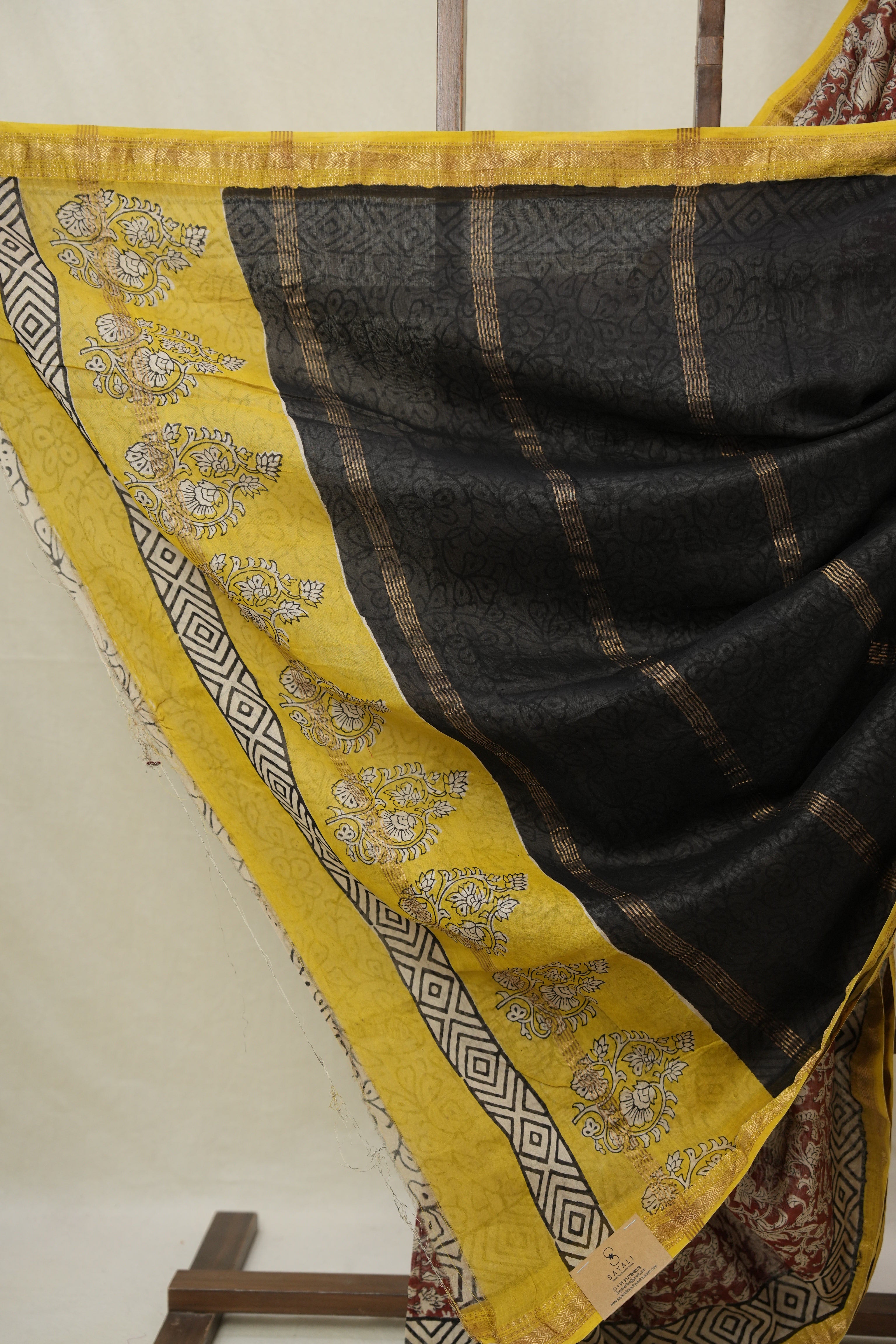 Maroon HBP Cotton Silk Saree With Maheshwari Border - SRMCSS1571