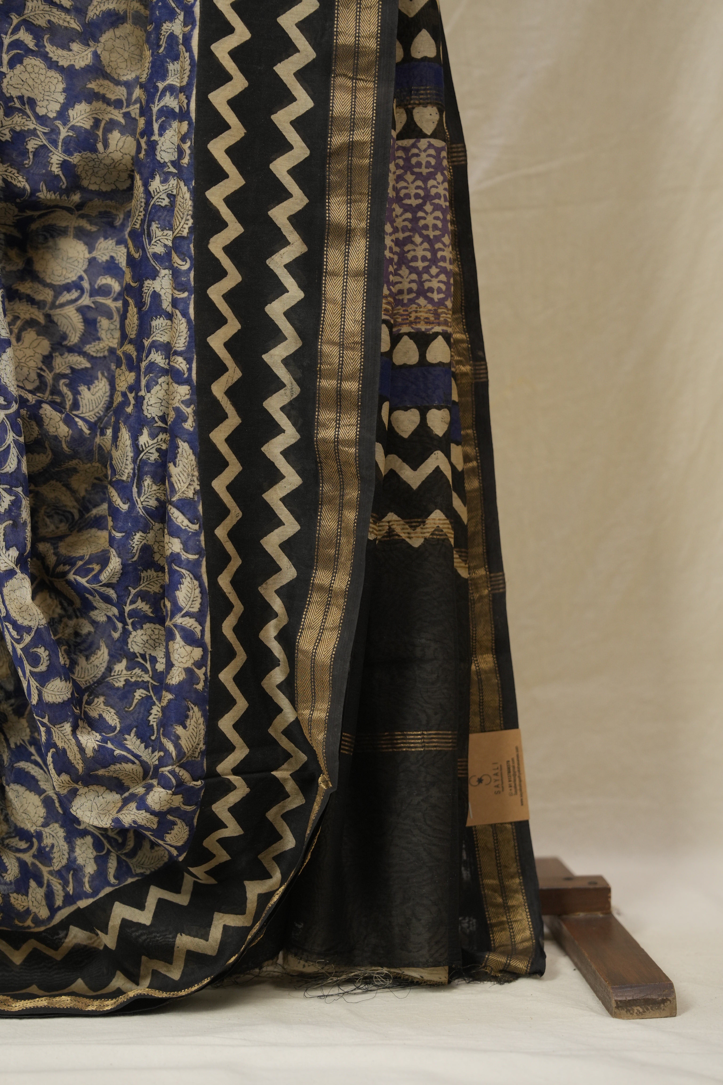 Blue HBP Cotton Silk Saree With Maheshwari Border - SRBCSS1570