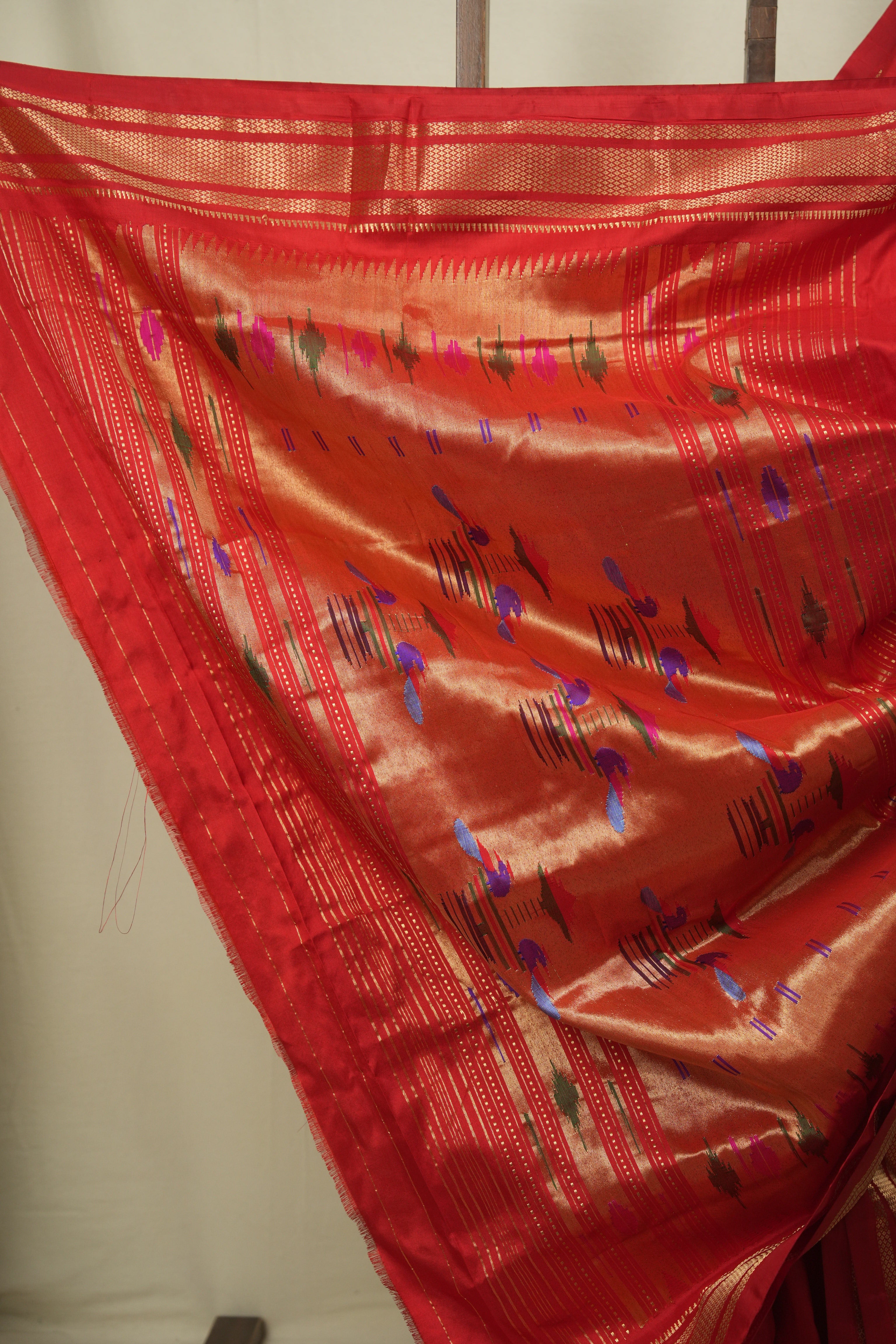 Red Silk Paithani Saree - SRRSPS823