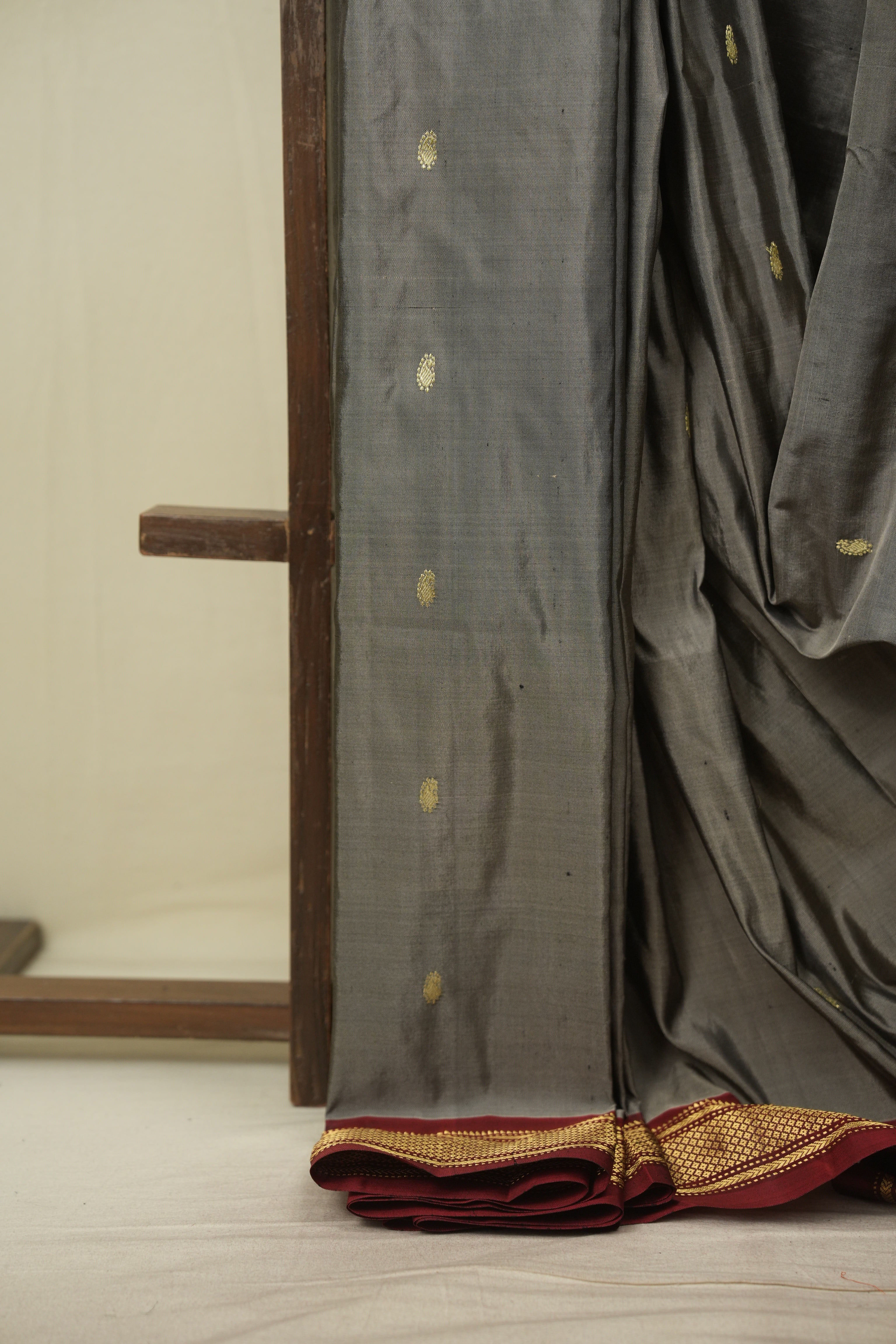 Grey Silk Paithani Seree - SRGSPS824