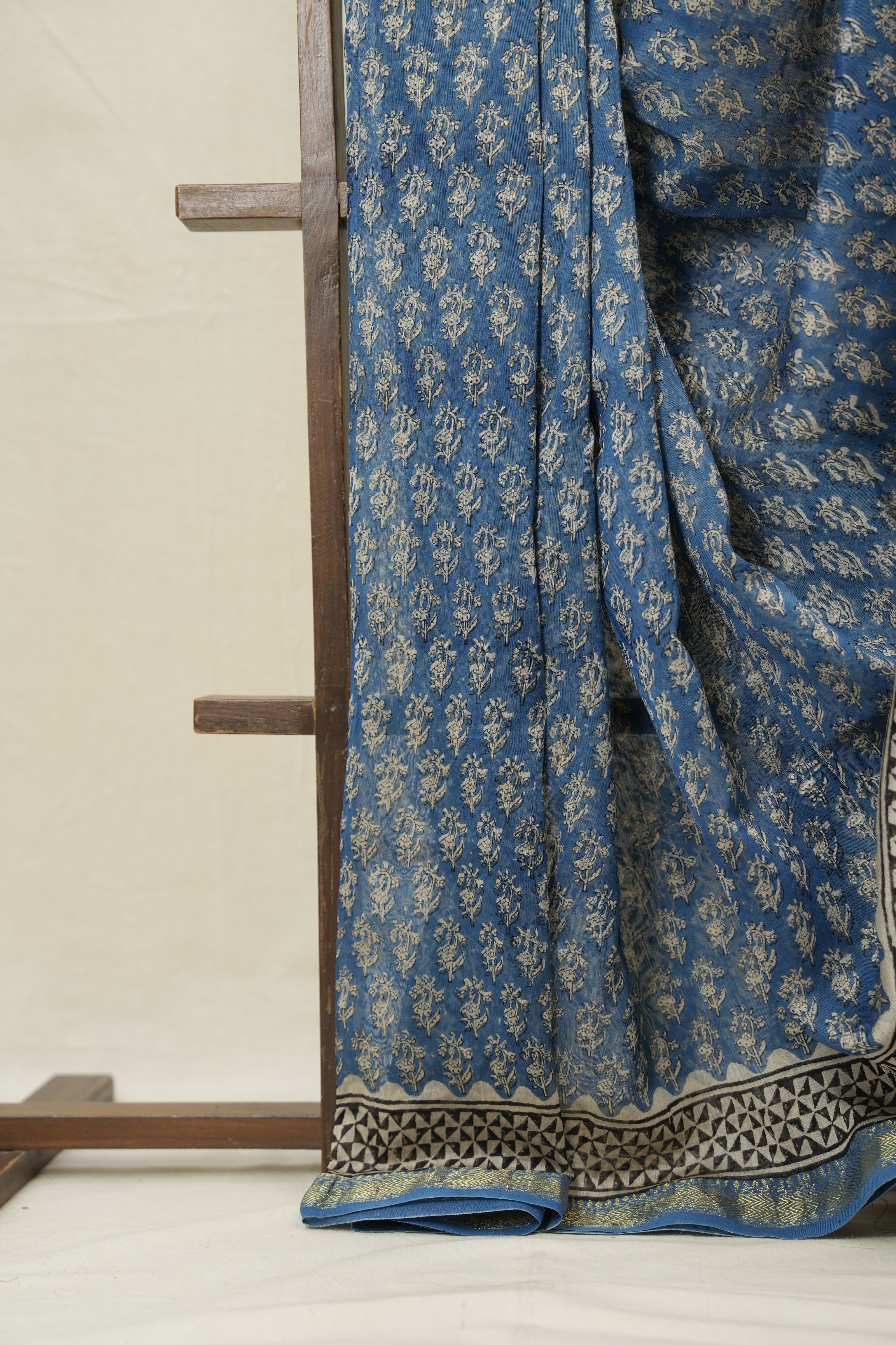 Blue HBP Cotton Silk Saree With Maheshwari Border - SRBCSS1565