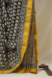 Black HBP Cotton Silk Saree With Maheshwari Border - SRBCSS1567