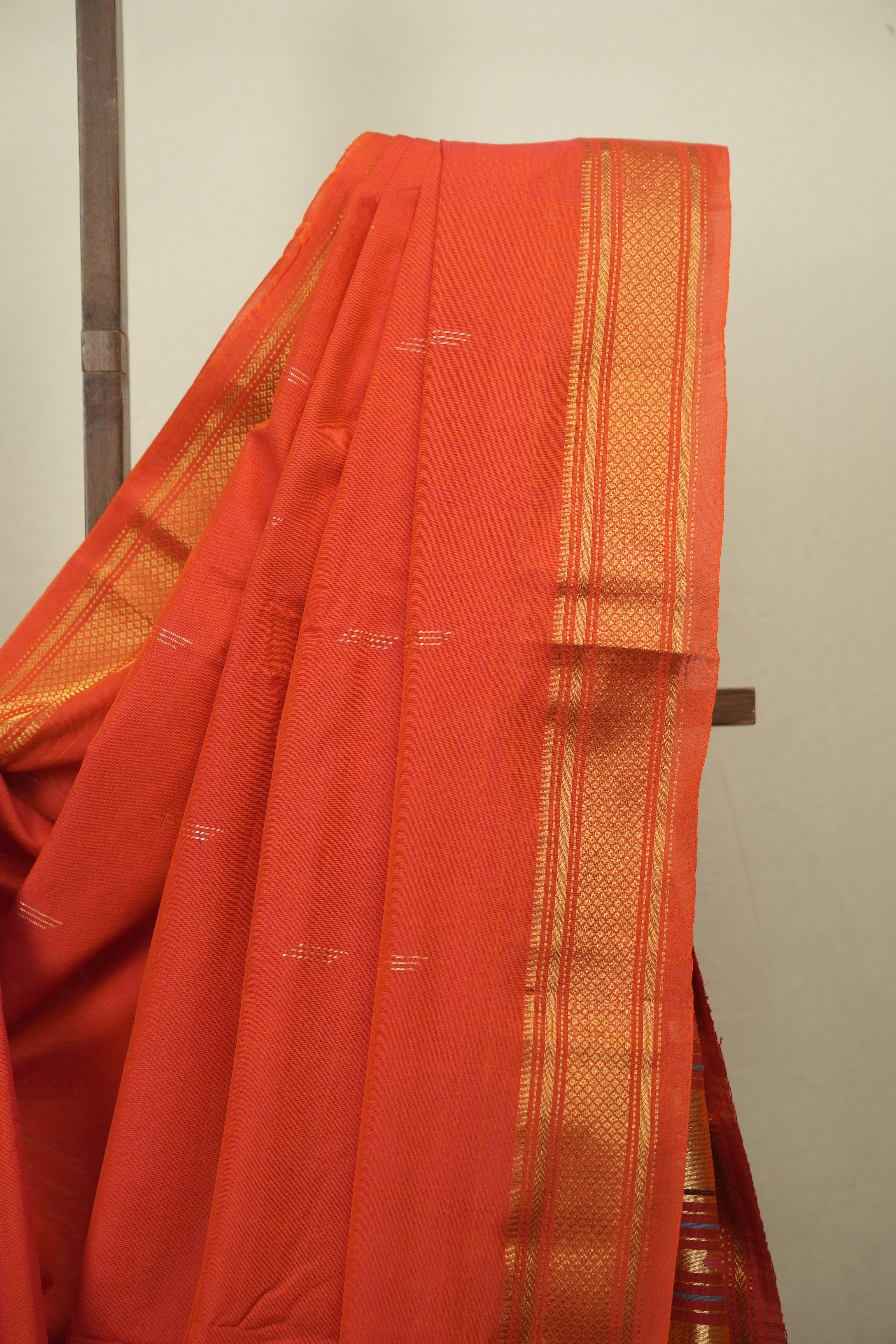 Dual Tone Orange Cotton Paithani Saree - SRDTOCPS835