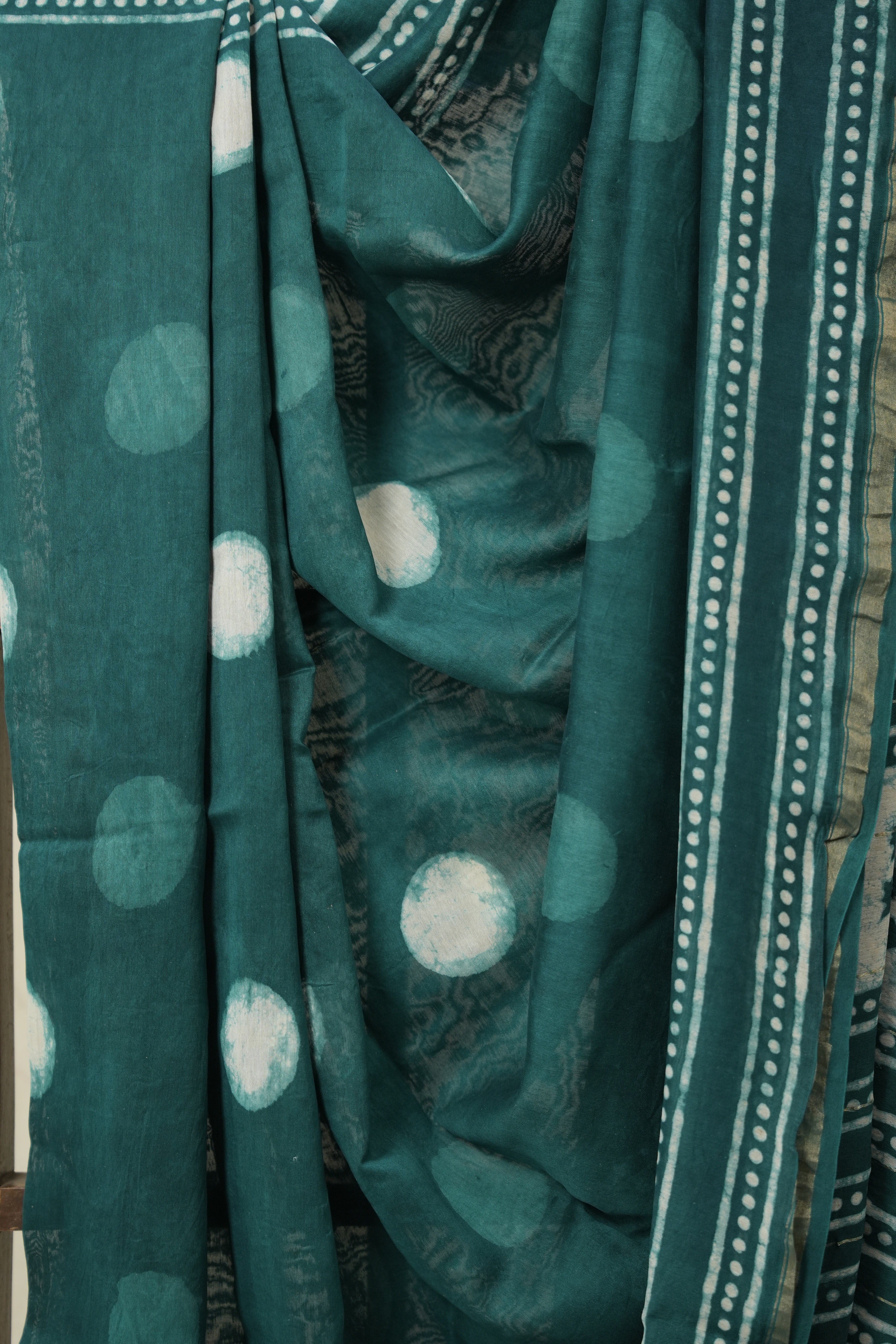 Green HBP Cotton Silk Saree With Chanderi Border - SRGCSS1549