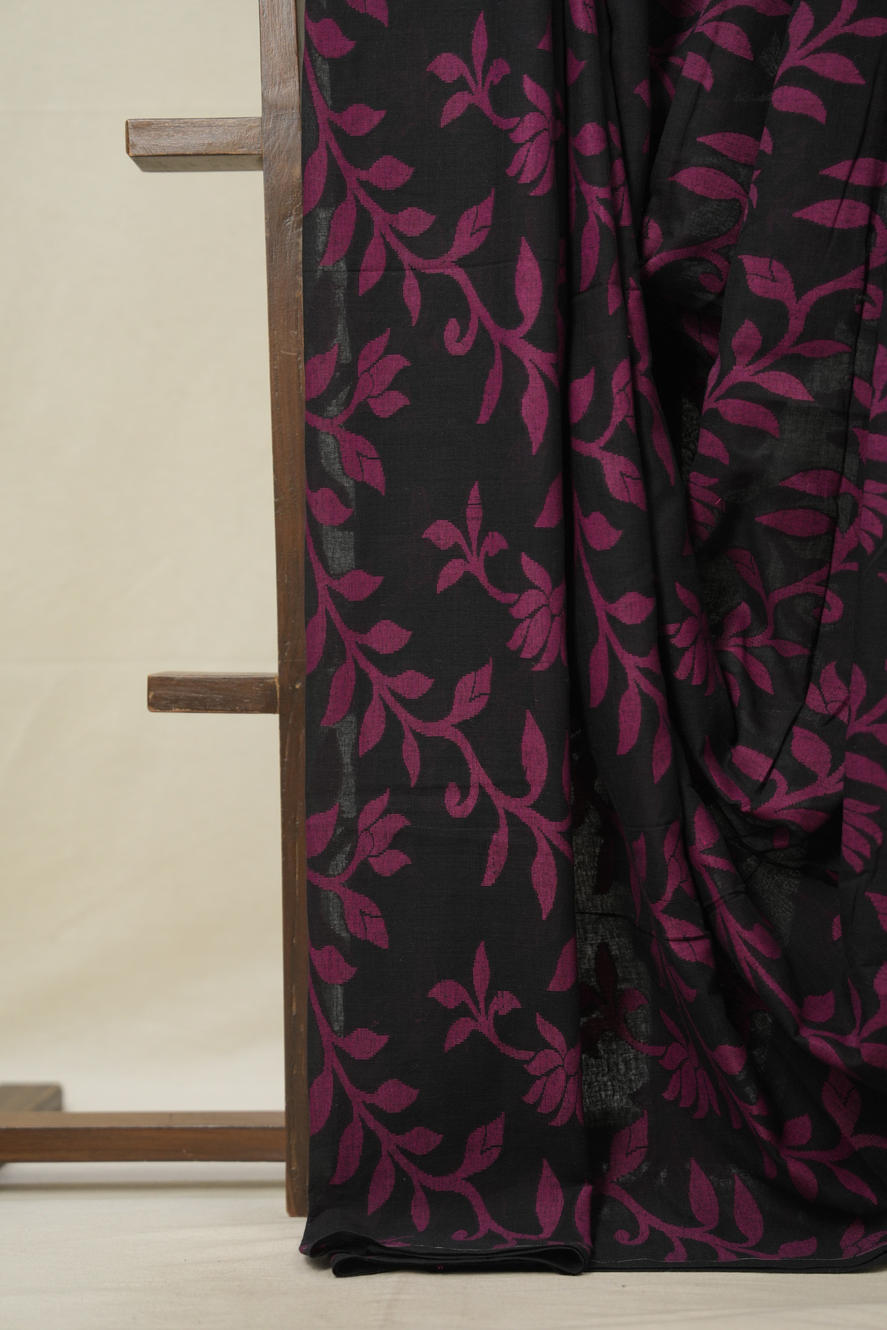 Black - Pink Cotton Jamdani Saree - SRBPCJS154