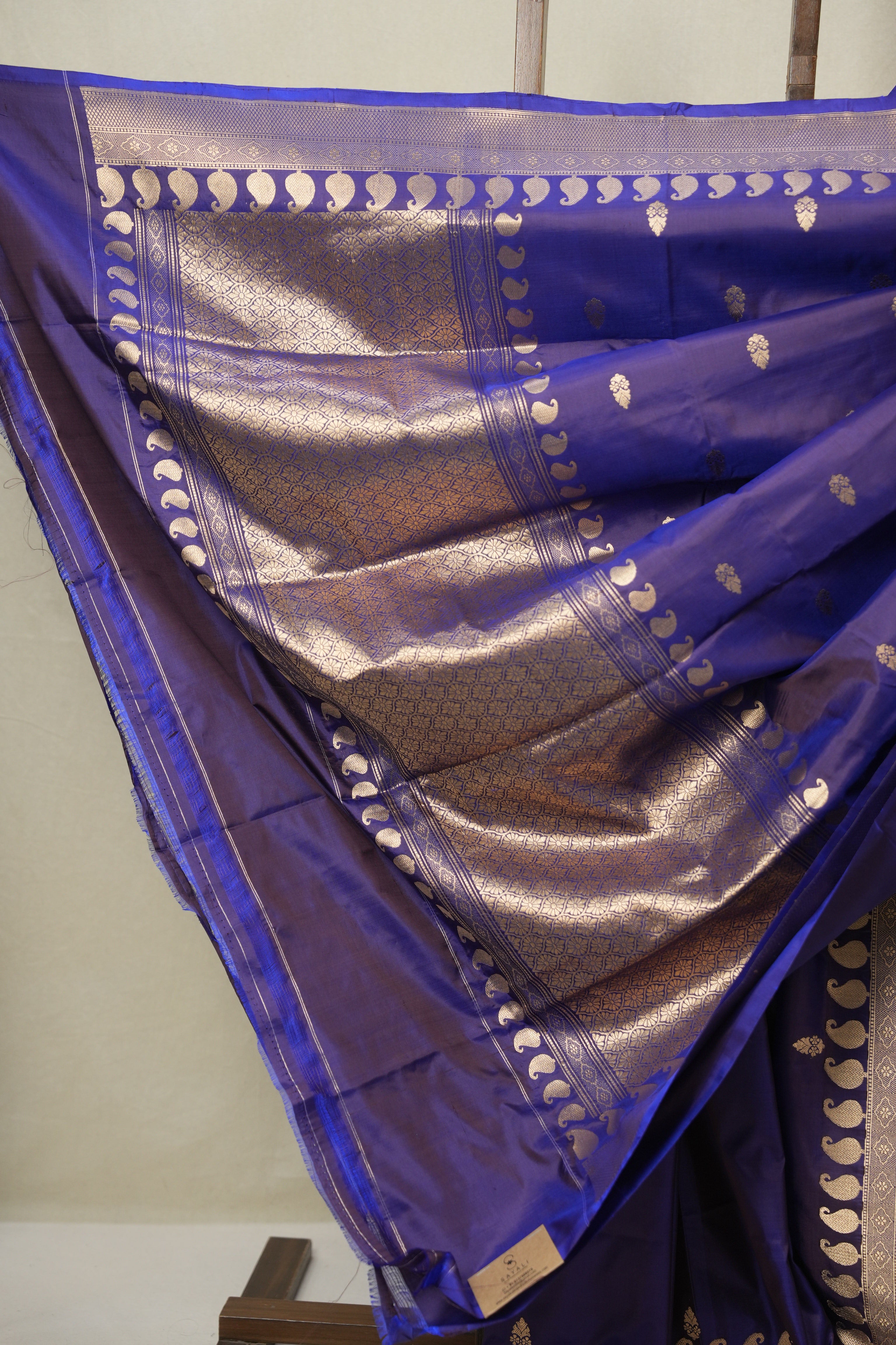 Dark Violet Banarasi Silk Saree - SRDVBSS891