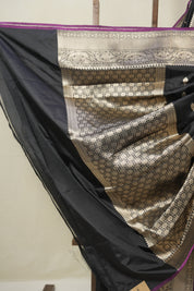 Black Banarasi Silk Saree - SRBBSS896