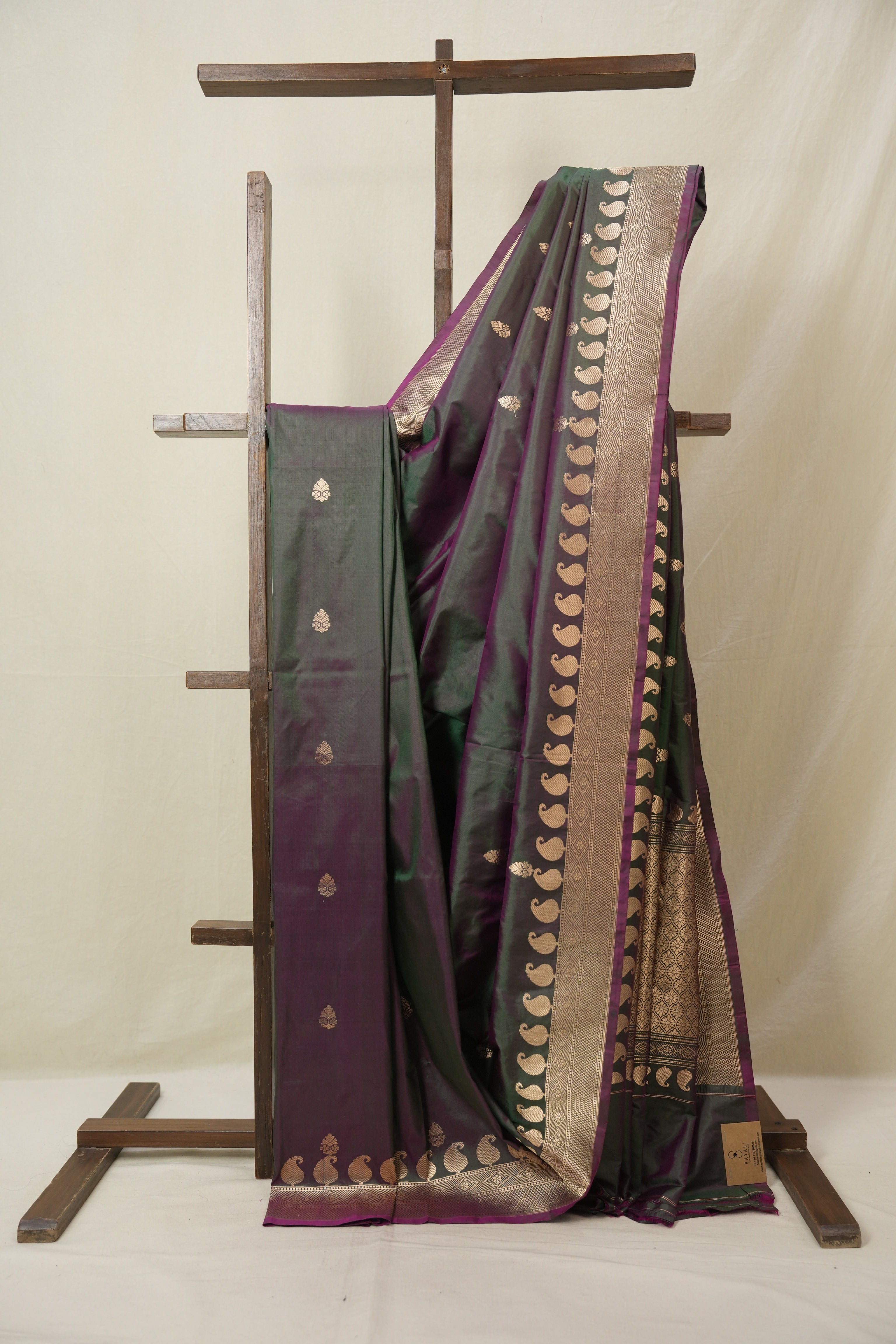 Two Tone Green Banarasi Silk Saree - SRTTGBSS895