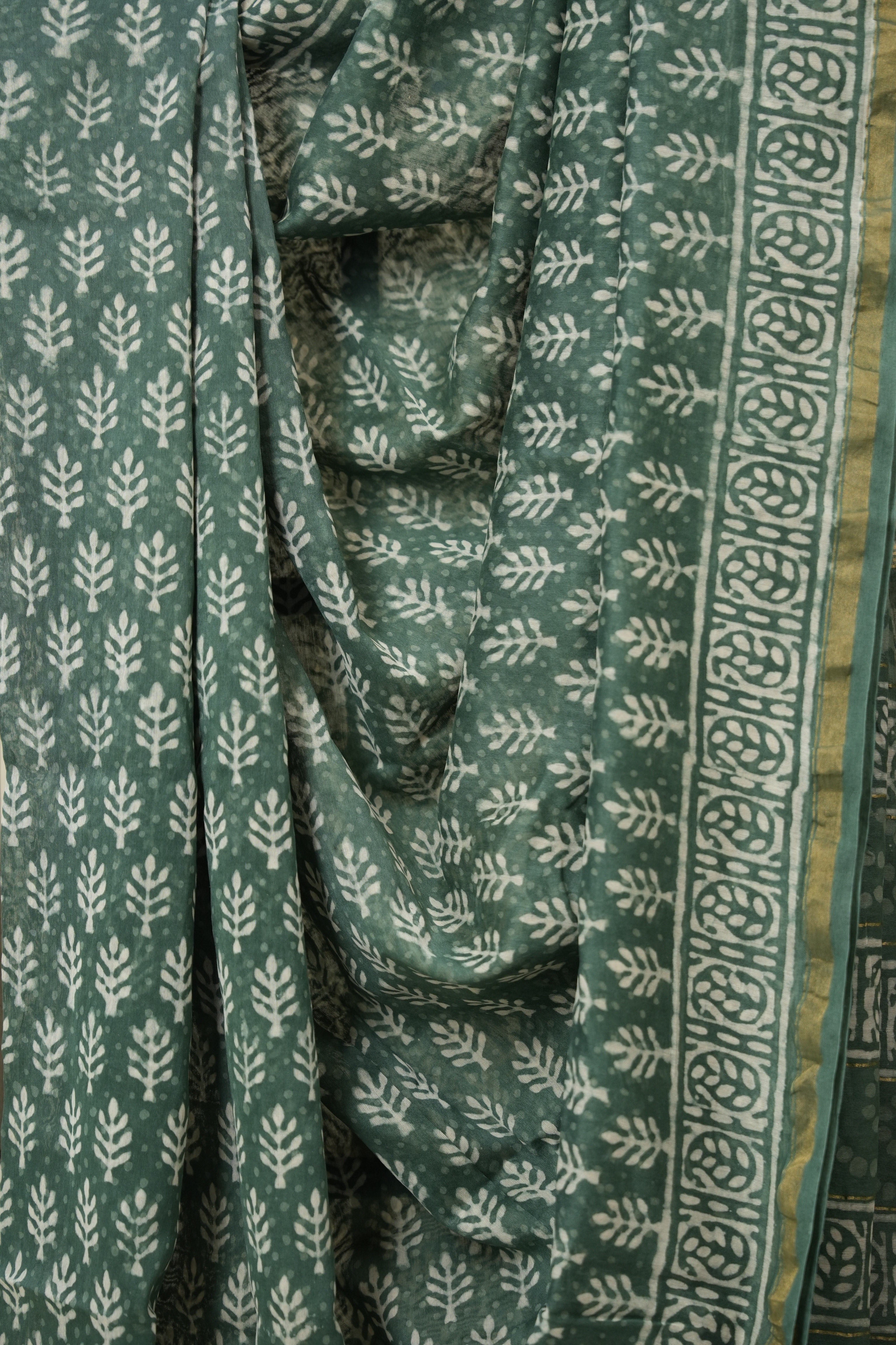Emrald Green HBP Cotton Silk Saree With Chanderi Border - SREGCSS1557