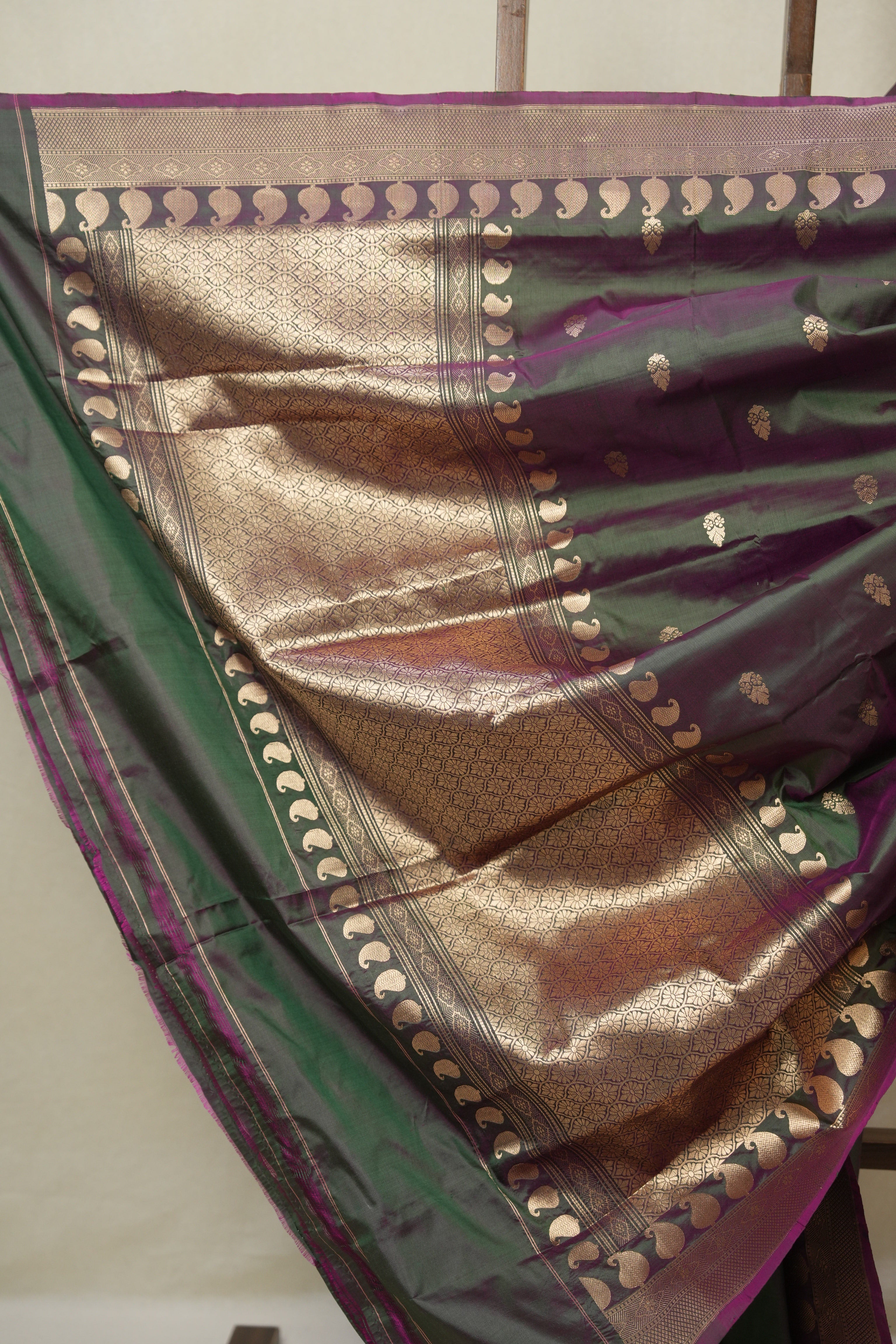 Two Tone Green Banarasi Silk Saree - SRTTGBSS895