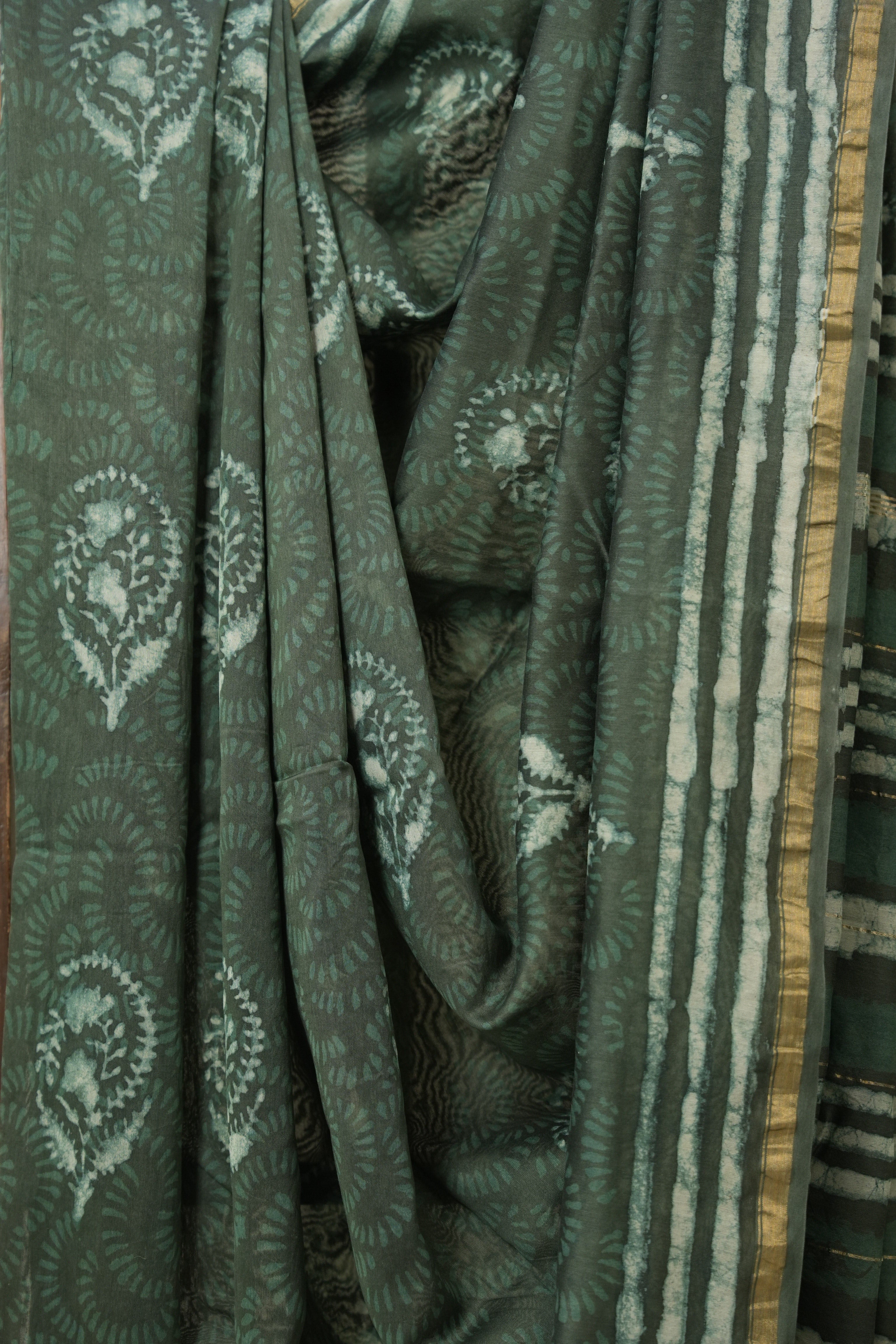 Emrald Green HBP Cotton Silk Saree With Chanderi Border - SREGCSS1555