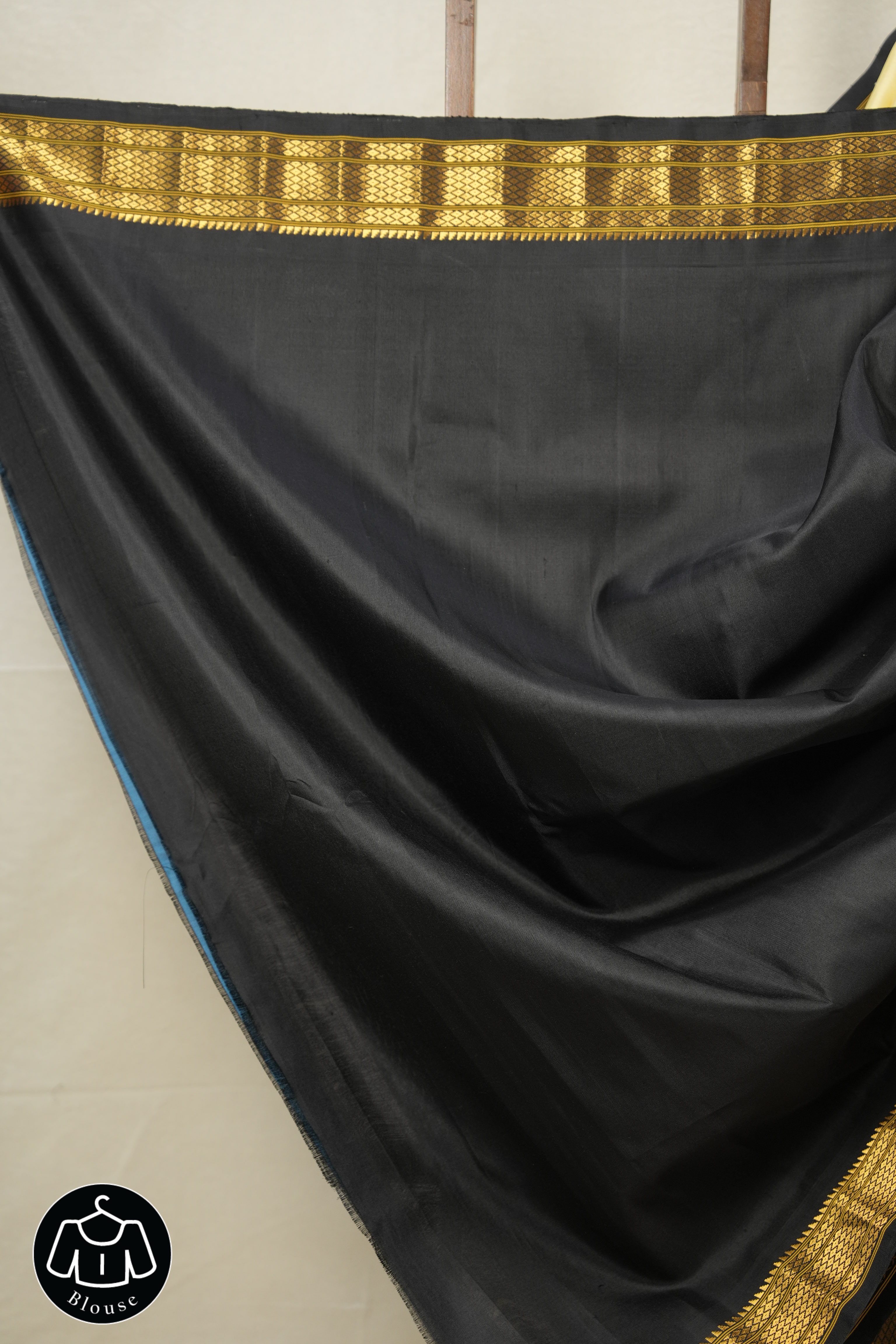 Cream Yellow Gadwal Silk Saree - SRCYGSS607