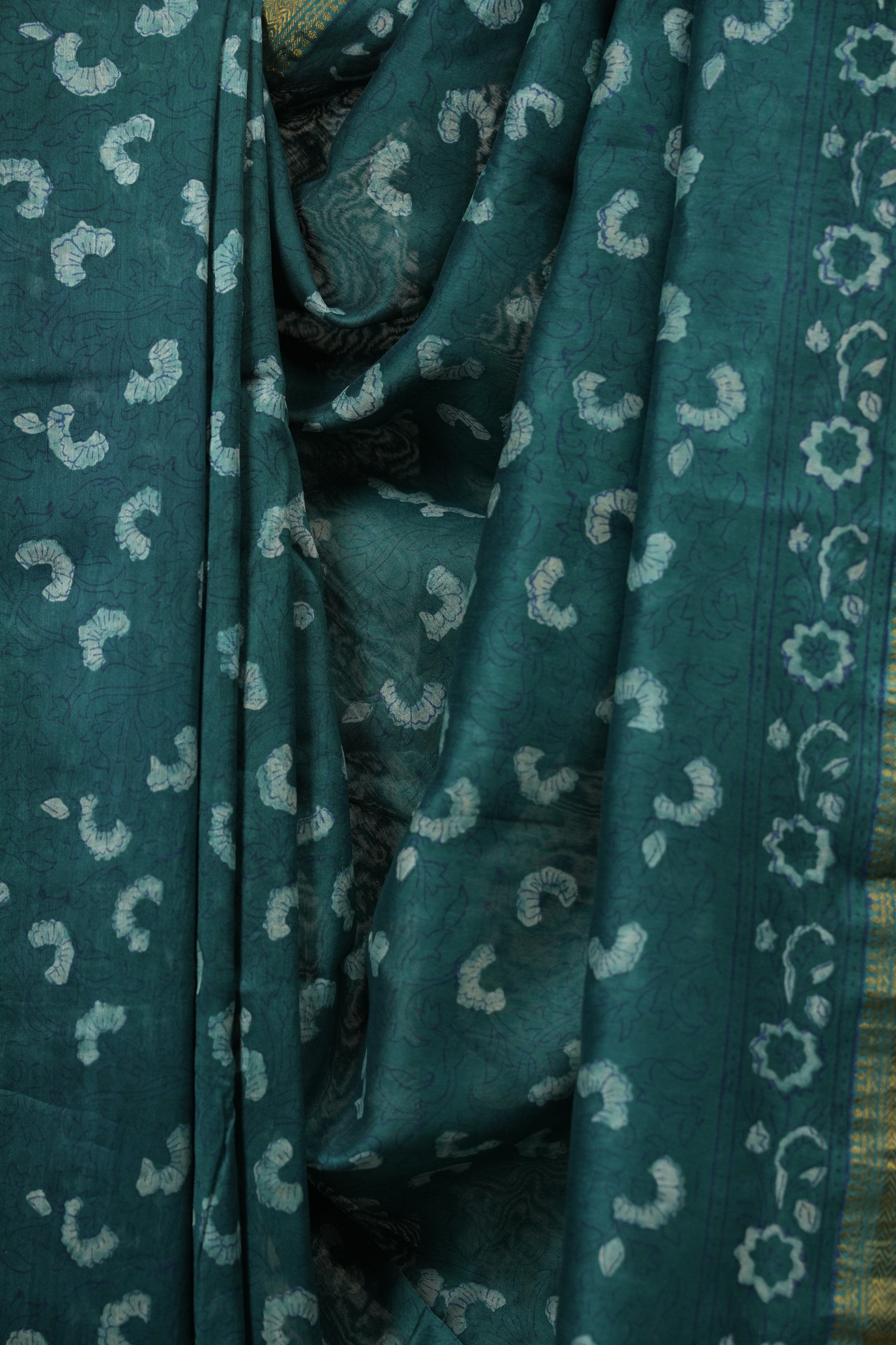 Rama Green HBP Cotton Silk Saree With Maheshwari Border - SRRGCSS1701