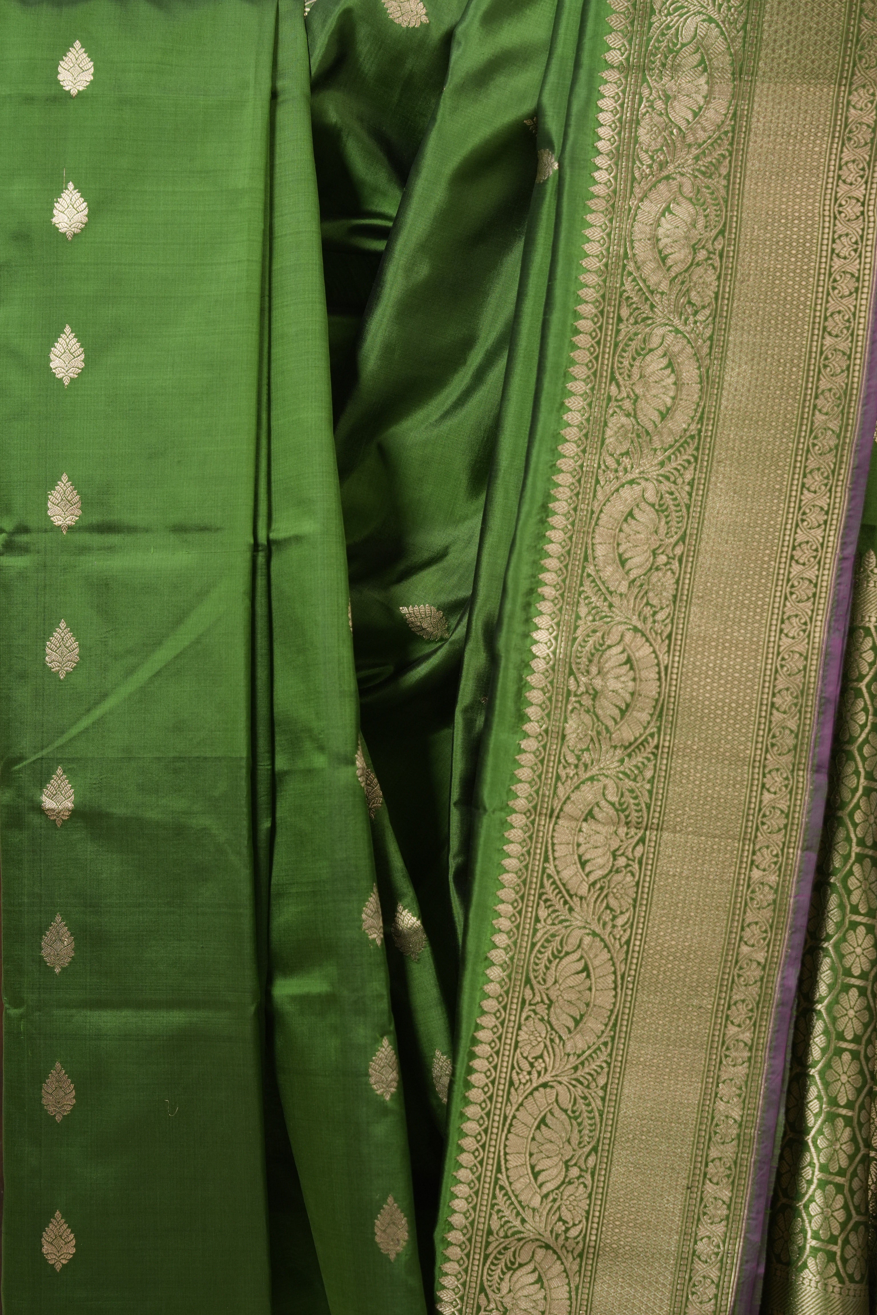 Mehendi Green Banarasi Silk Saree - SRMGBSS899