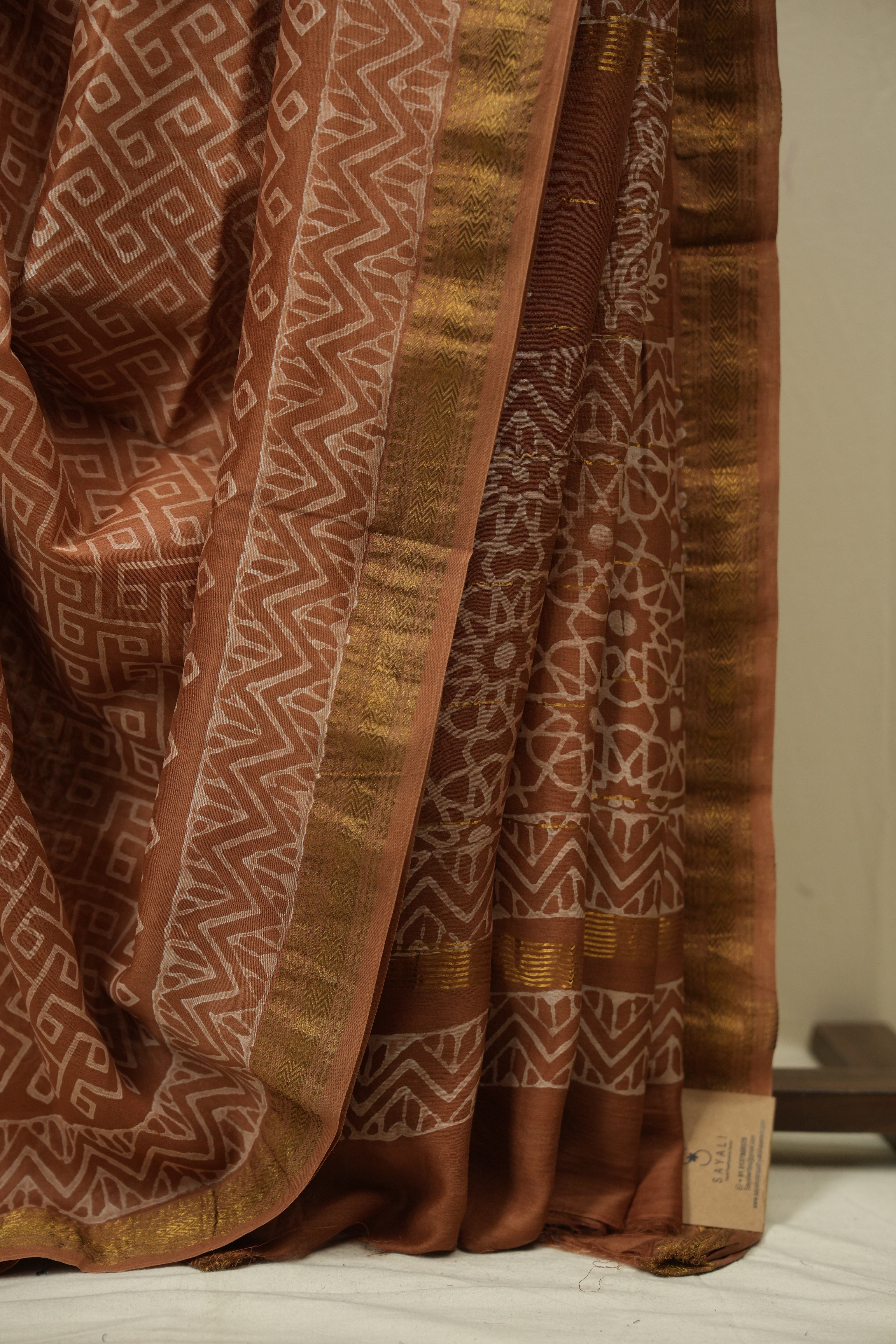 Brown HBP Cotton Silk Saree With Maheshwari Border - SRBCSS1698
