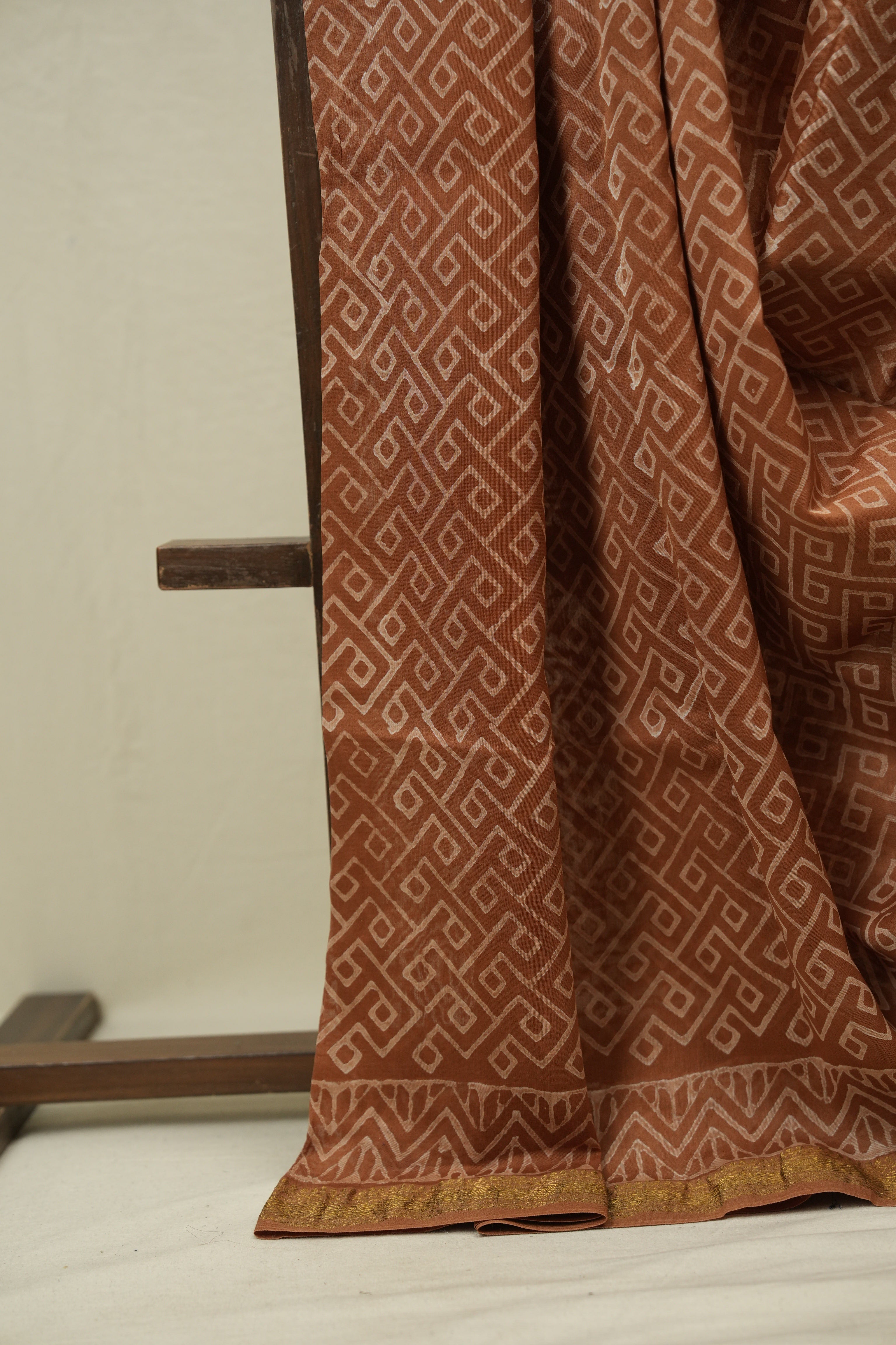 Brown HBP Cotton Silk Saree With Maheshwari Border - SRBCSS1698