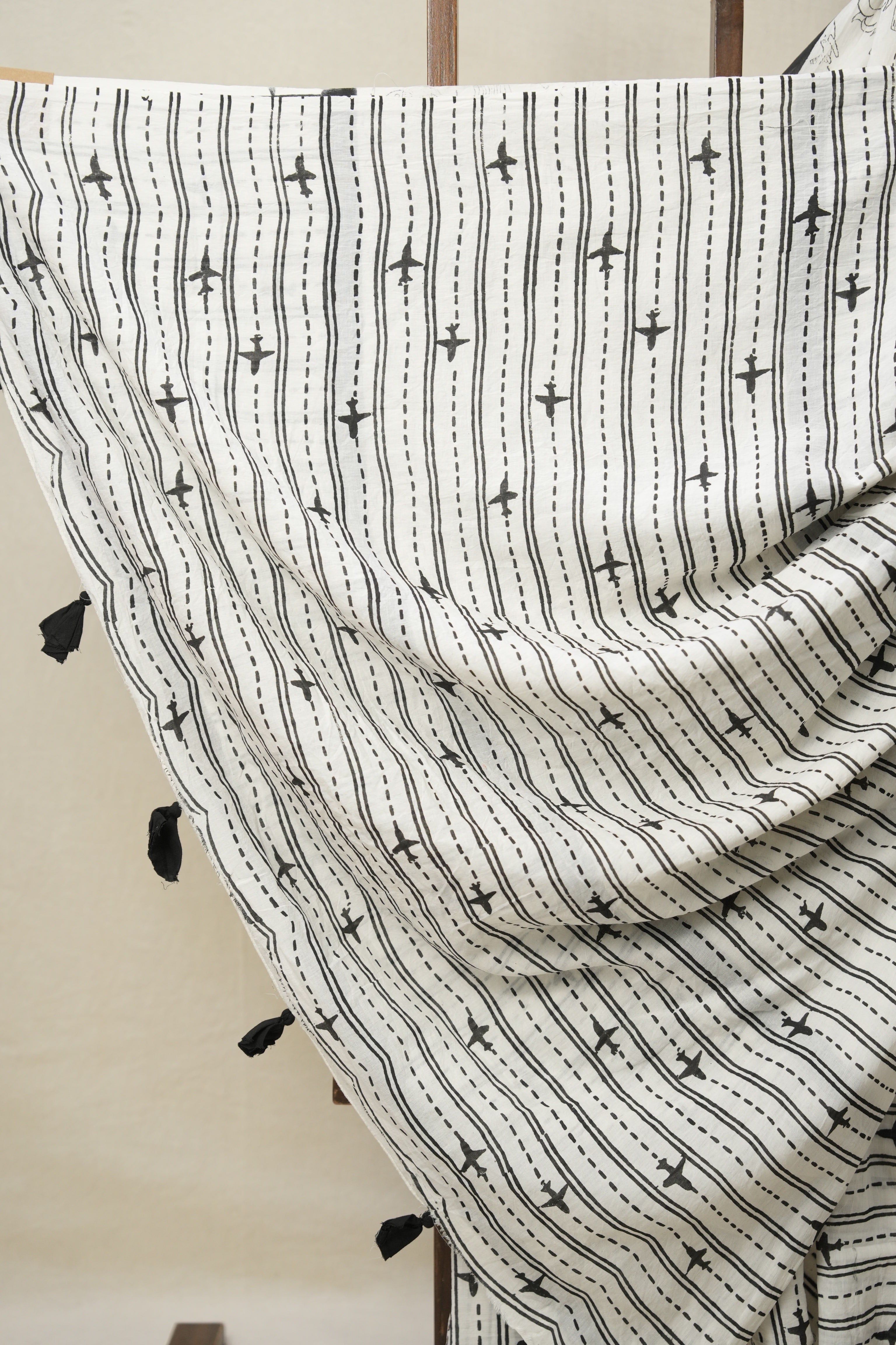 Off White HBP Signature Cotton Saree - SROWSCS19