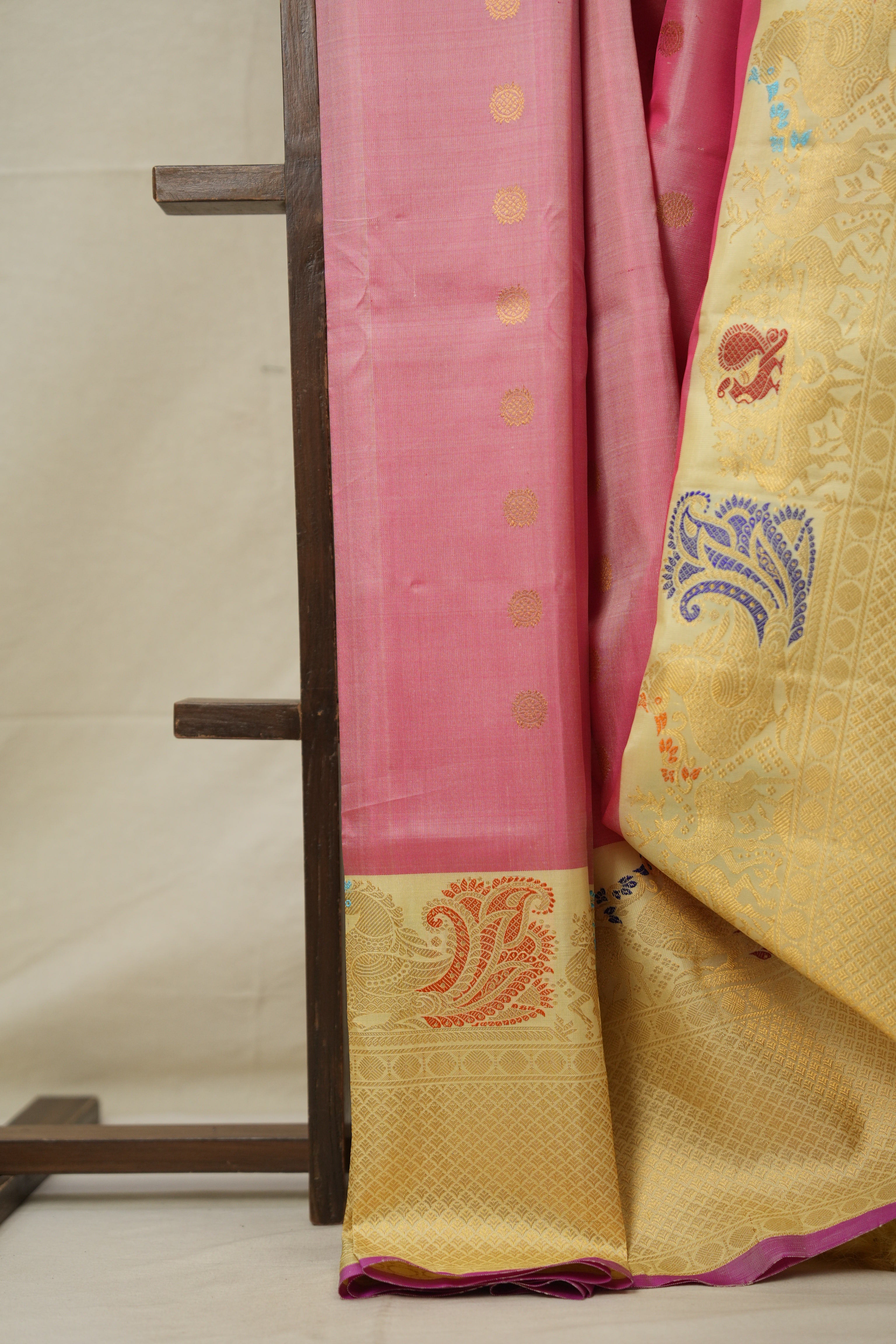 Pastel Red Gadwal Silk Saree - SRPRGSS591