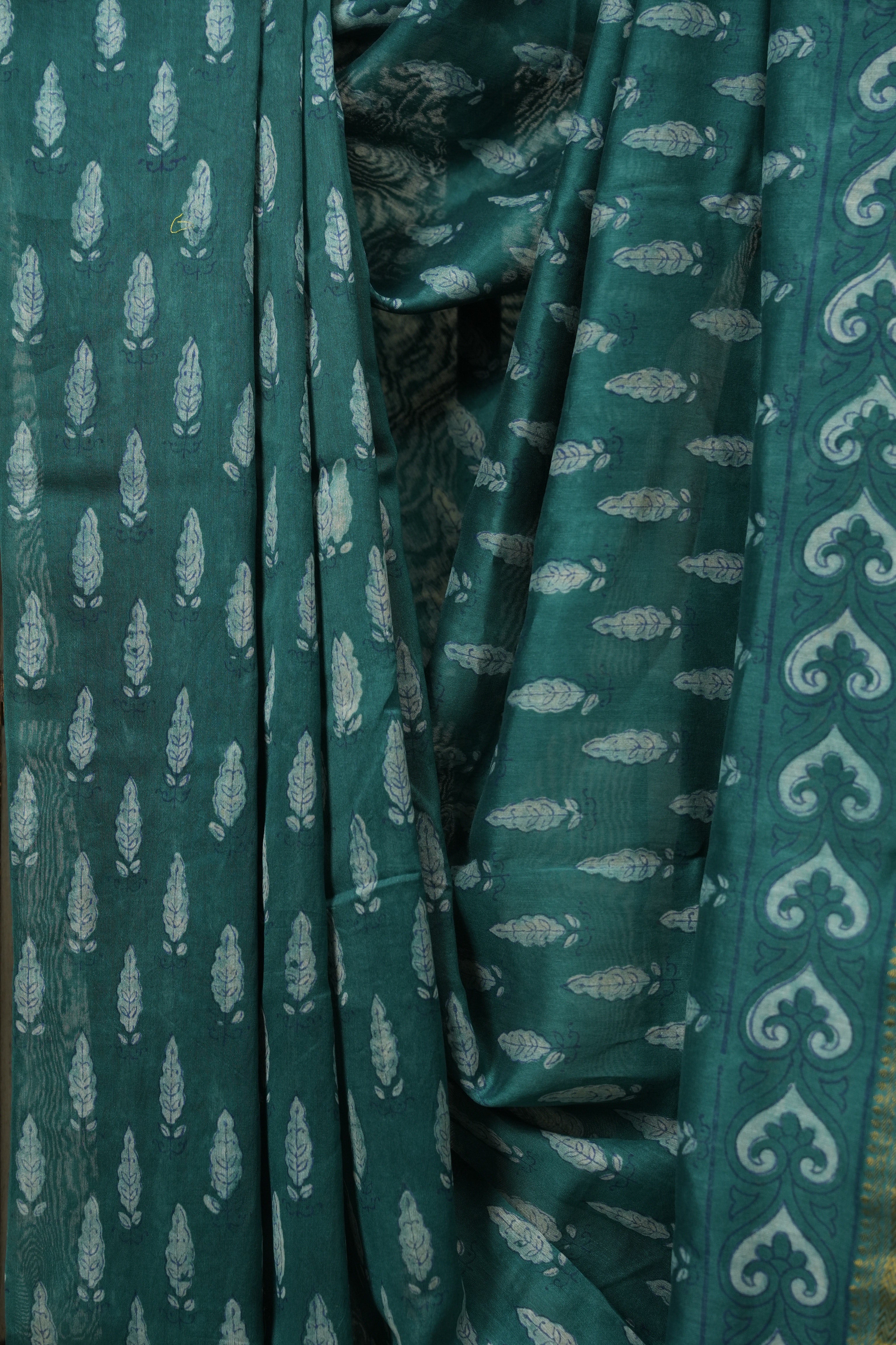 Rama Green HBP Cotton Silk Saree With Maheshwari Border - SRRGCSS1699