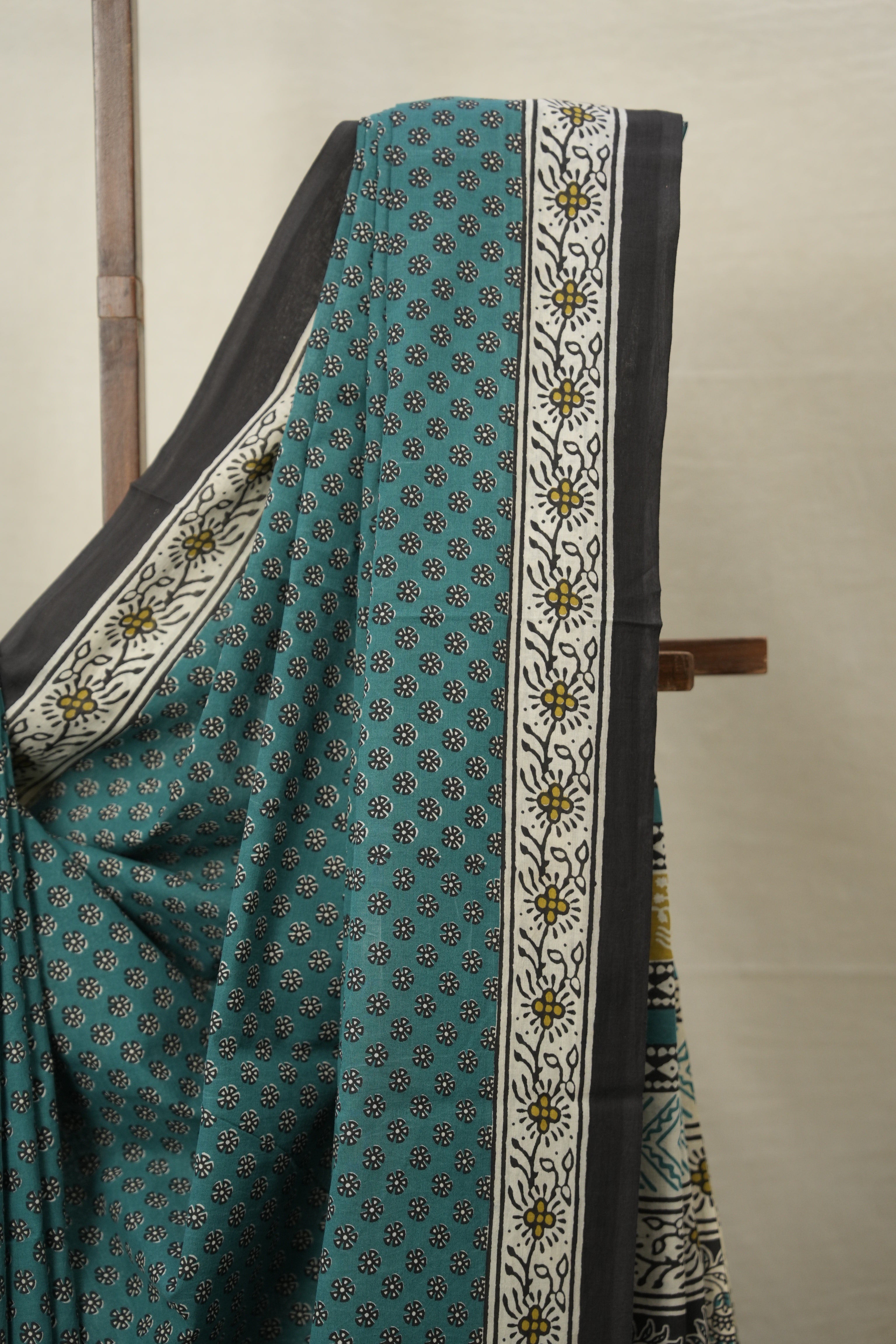 Rama Green HBP Cotton Saree (DEFECT) - SRRGCS73-PI