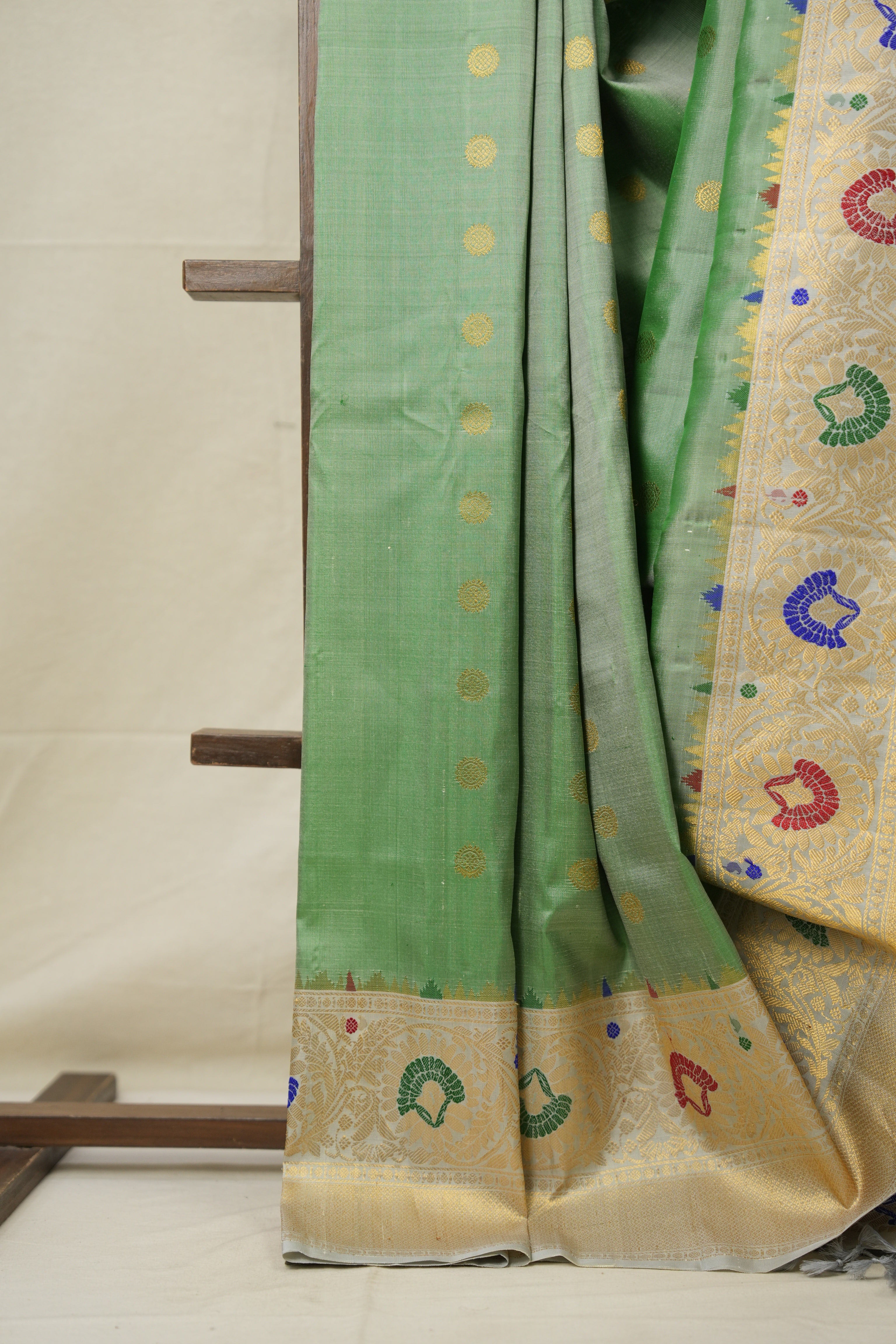 Pastel Green Gadwal Silk Saree - SRPGGSS589